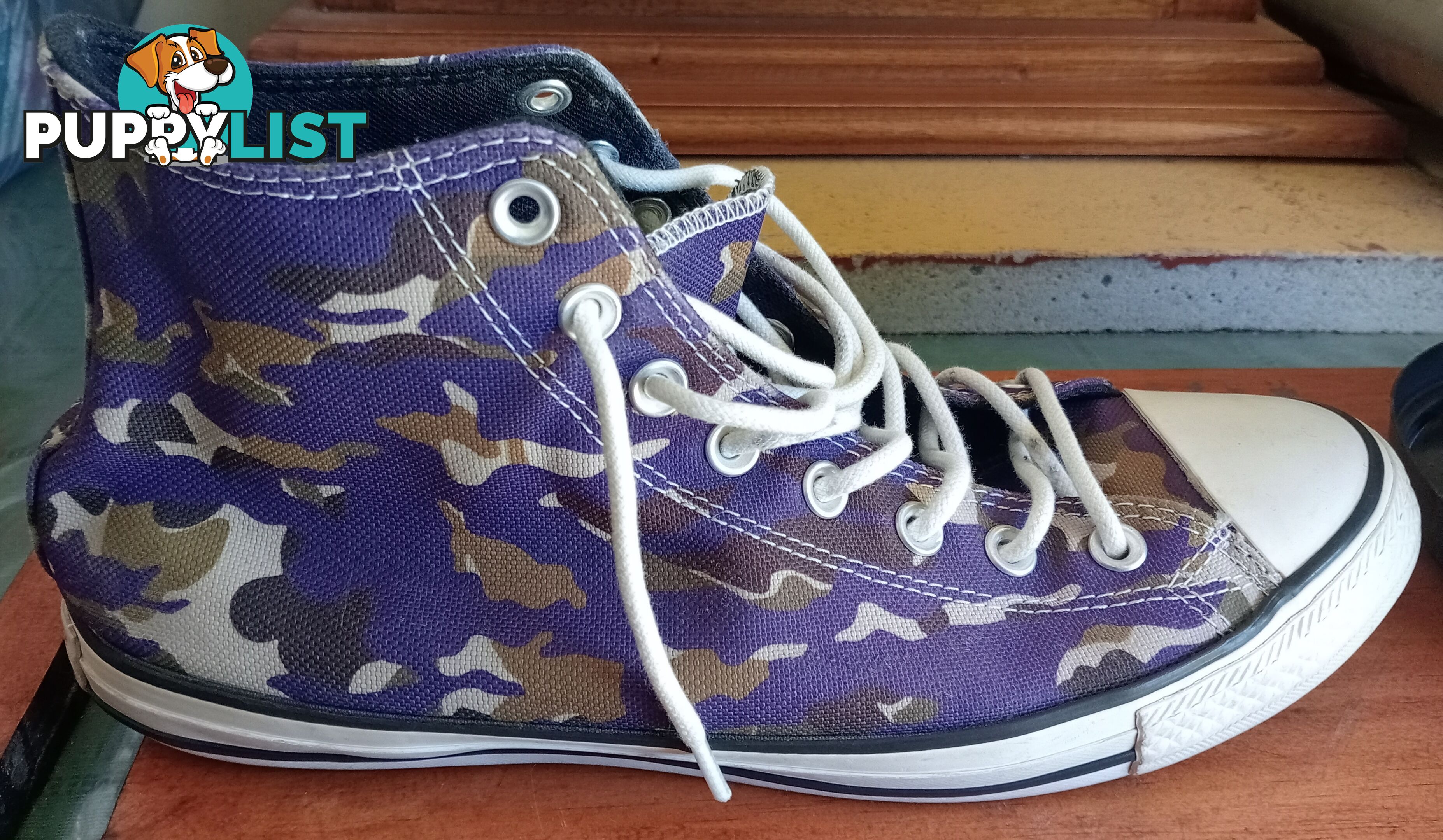 Chuck Taylor Converse Camo style