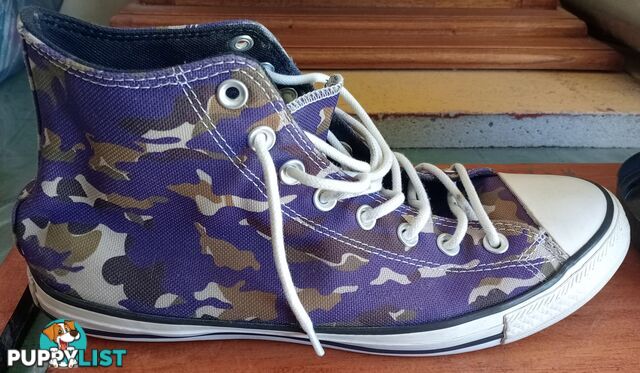 Chuck Taylor Converse Camo style