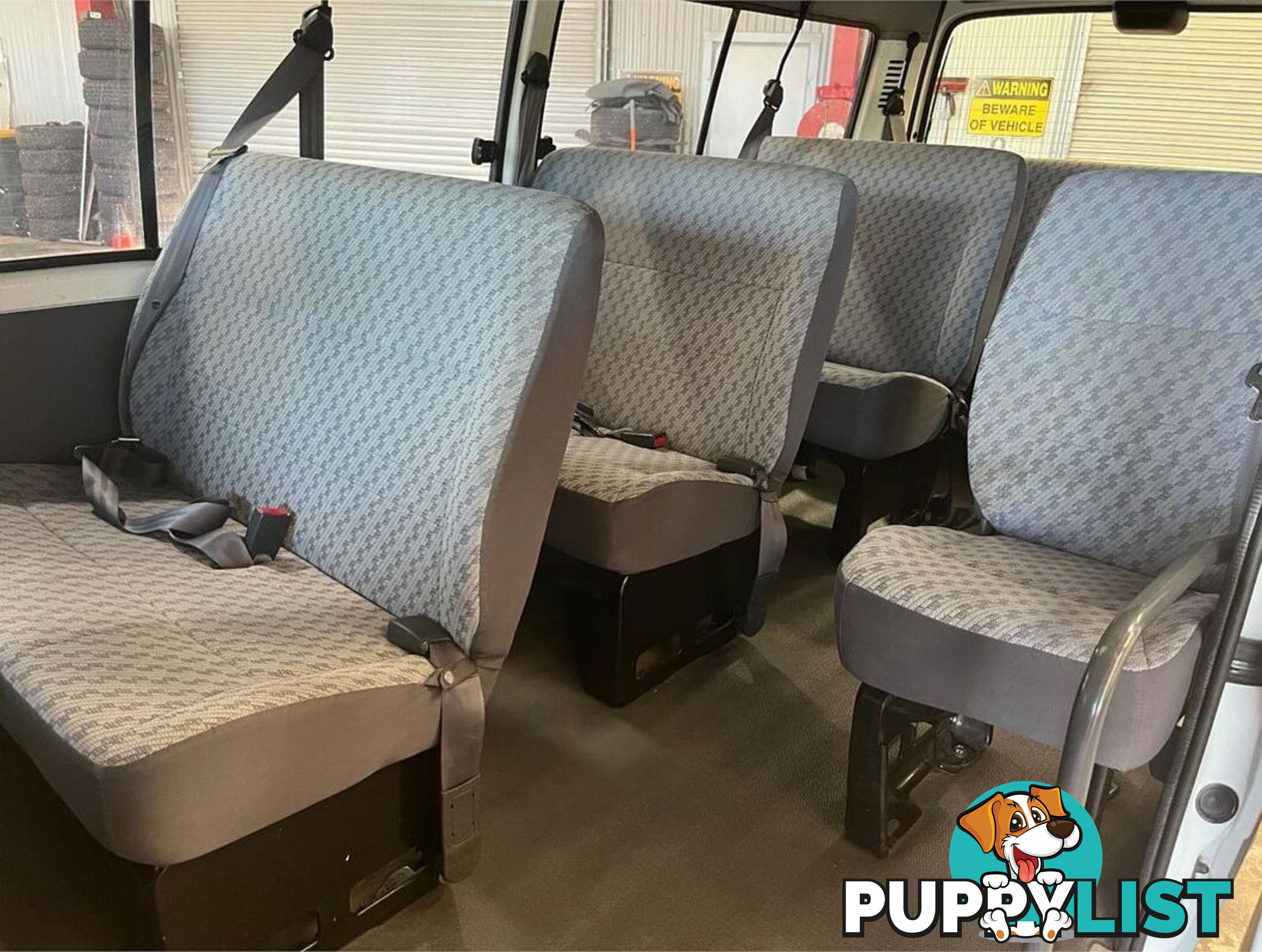 2001 TOYOTA HIACE COMMUTER LH184R BUS
