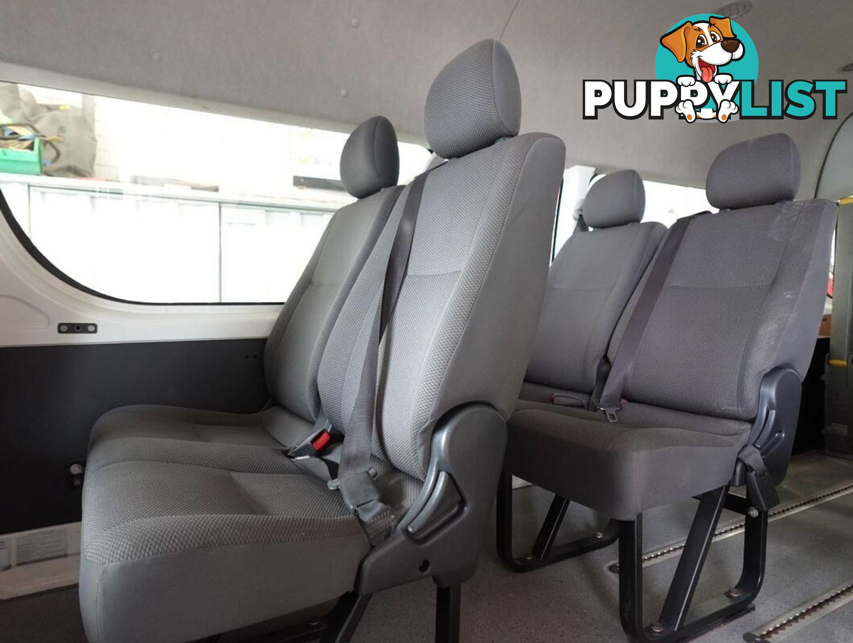 2015 TOYOTA HIACE COMMUTER KDH223R BUS