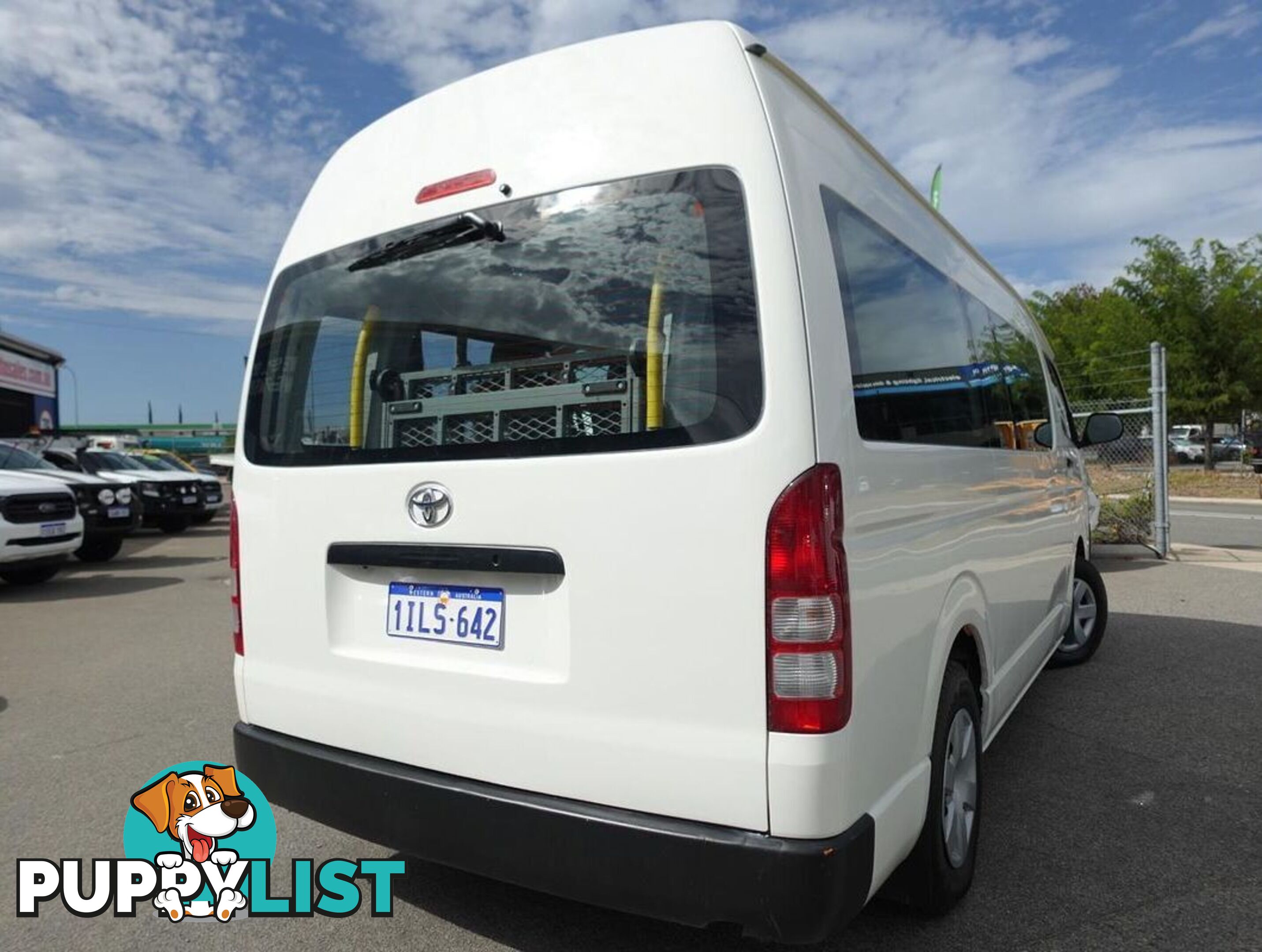 2015 TOYOTA HIACE COMMUTER KDH223R BUS