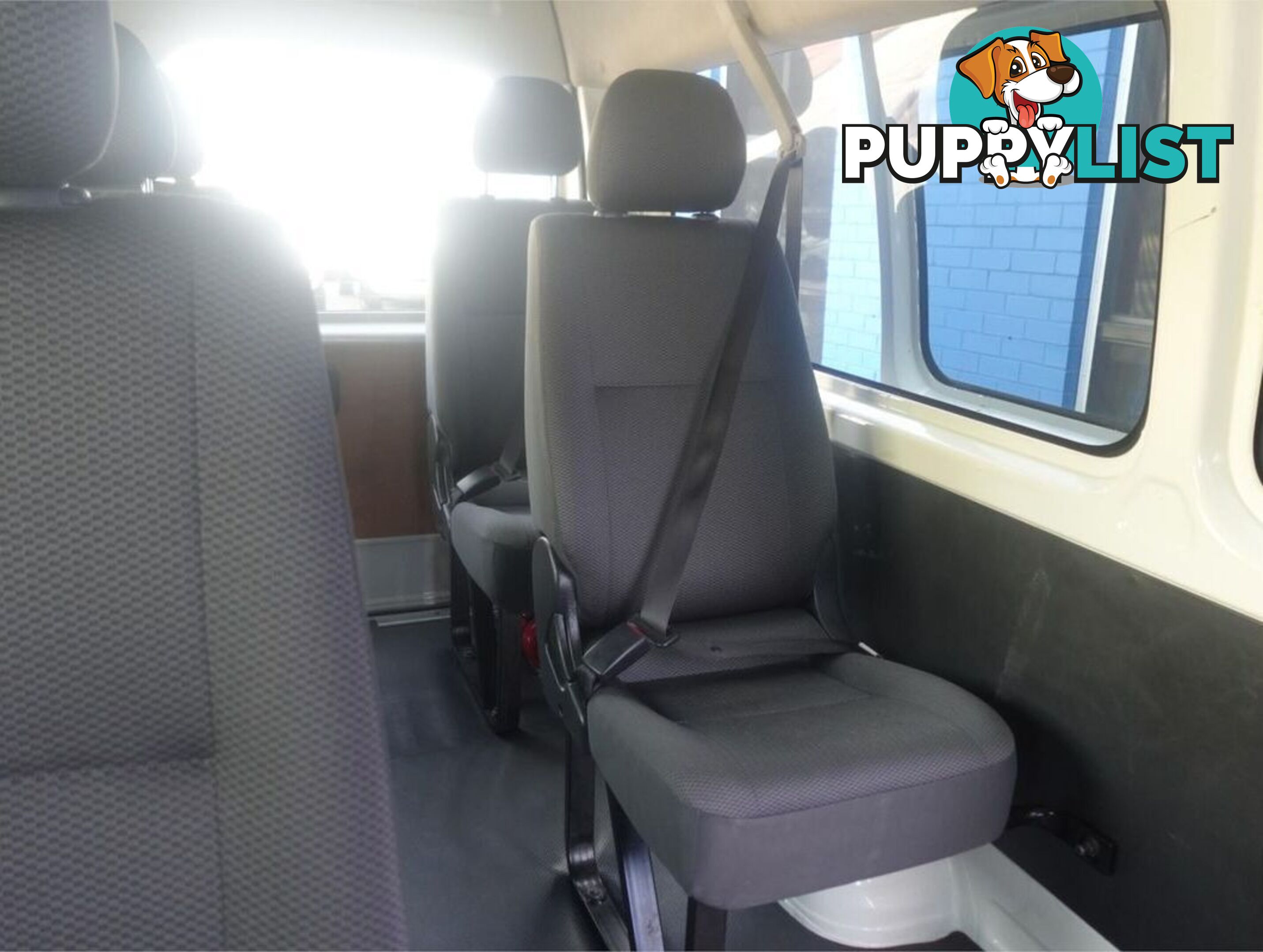 2019 TOYOTA HIACE COMMUTER KDH223R BUS