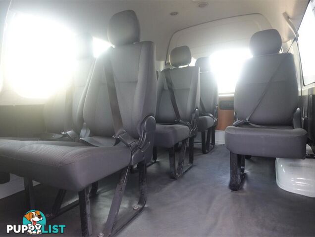 2019 TOYOTA HIACE COMMUTER KDH223R BUS