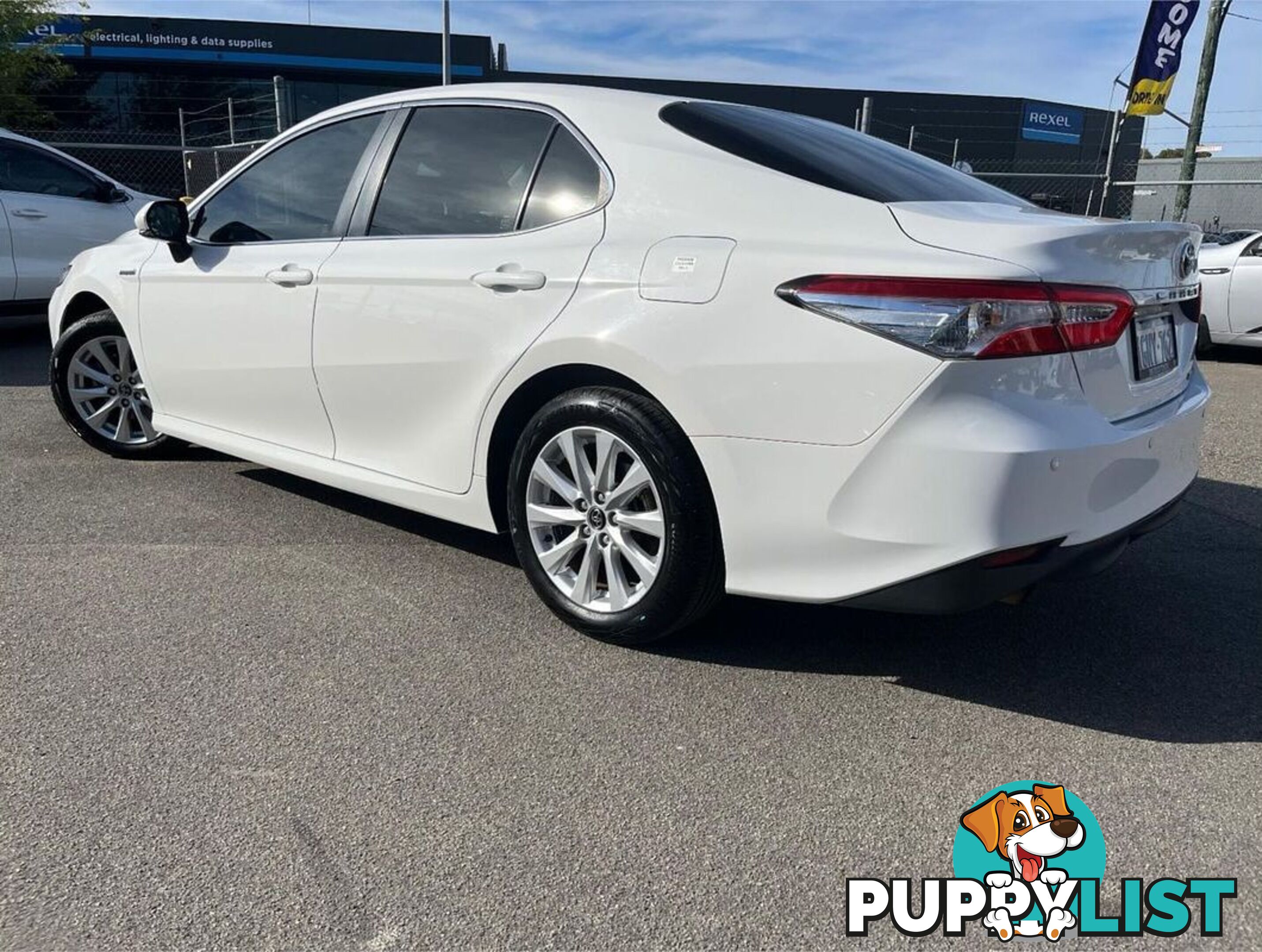 2018 TOYOTA CAMRY ASCENT AXVH71R SEDAN