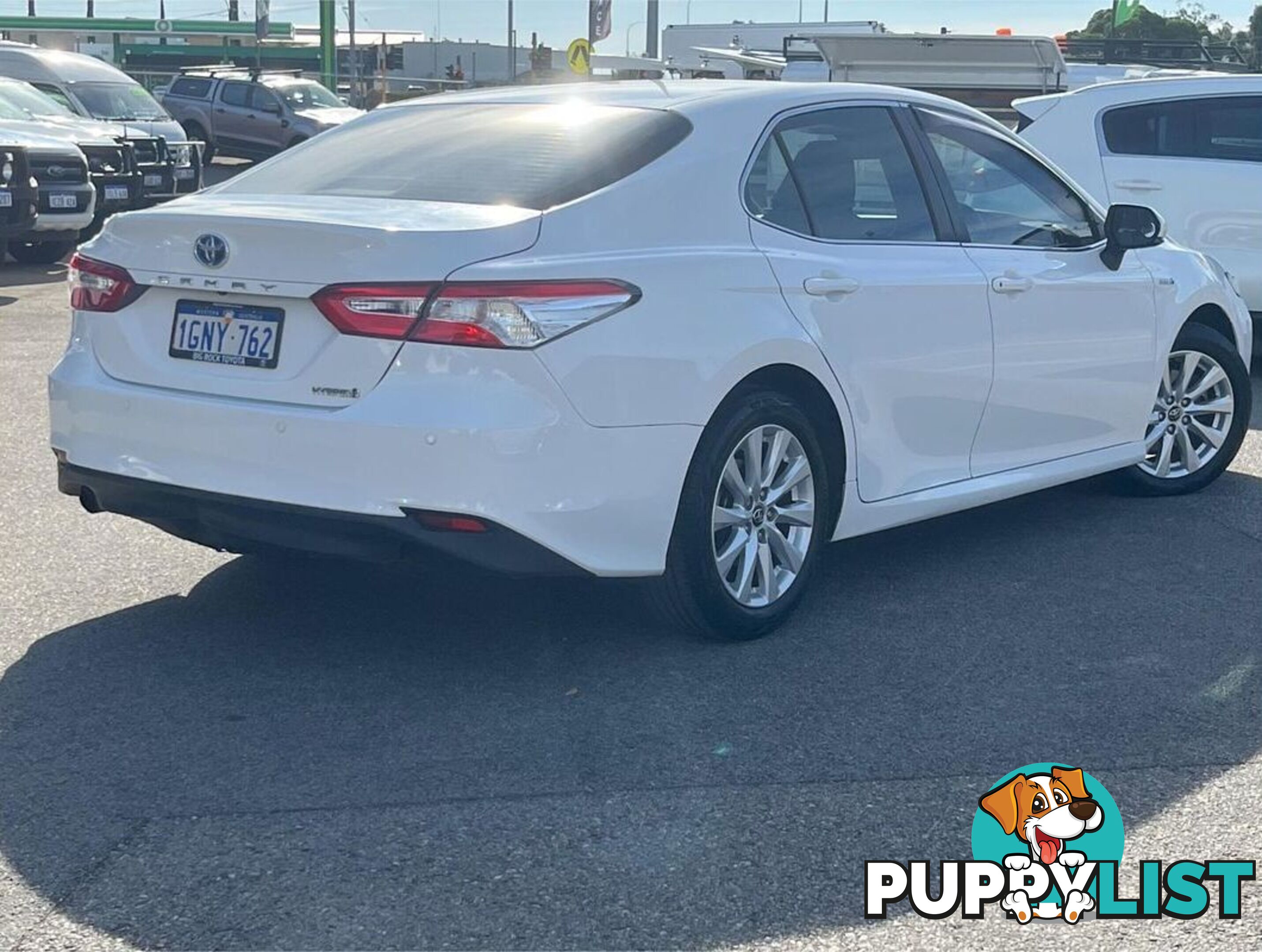 2018 TOYOTA CAMRY ASCENT AXVH71R SEDAN