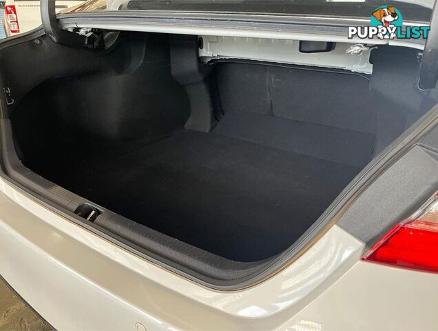 2018 TOYOTA CAMRY ASCENT AXVH71R SEDAN