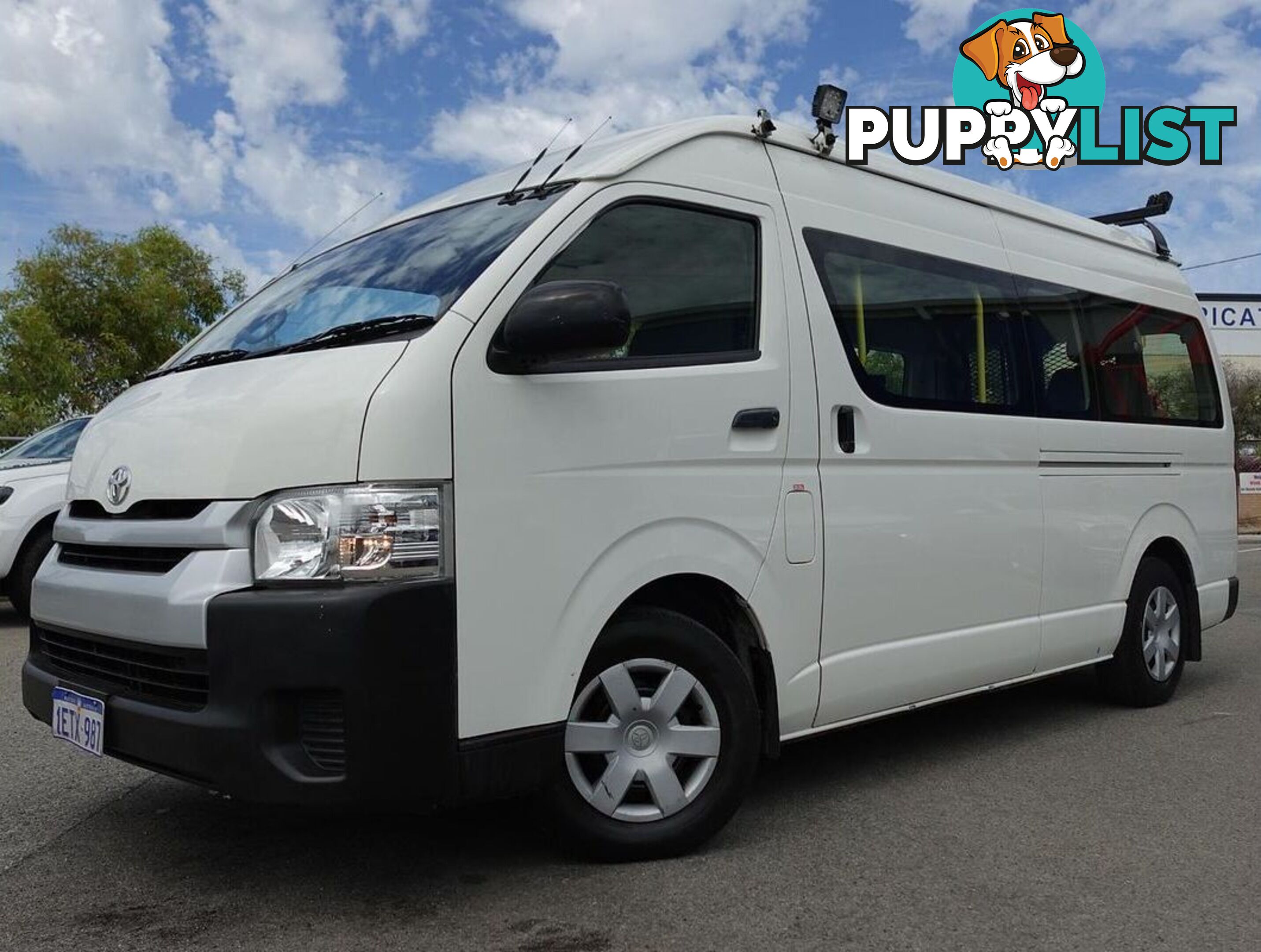 2015 TOYOTA HIACE COMMUTER KDH223R BUS