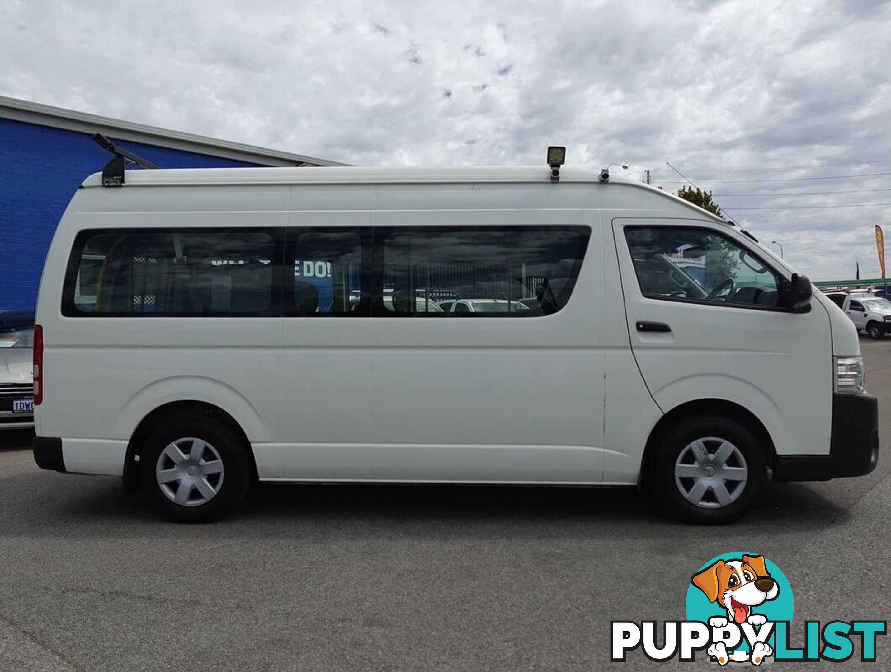 2015 TOYOTA HIACE COMMUTER KDH223R BUS