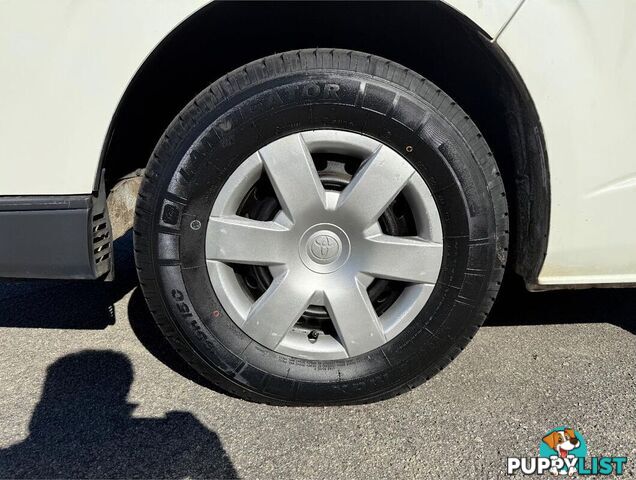 2006 TOYOTA HIACE COMMUTER TRH223R BUS