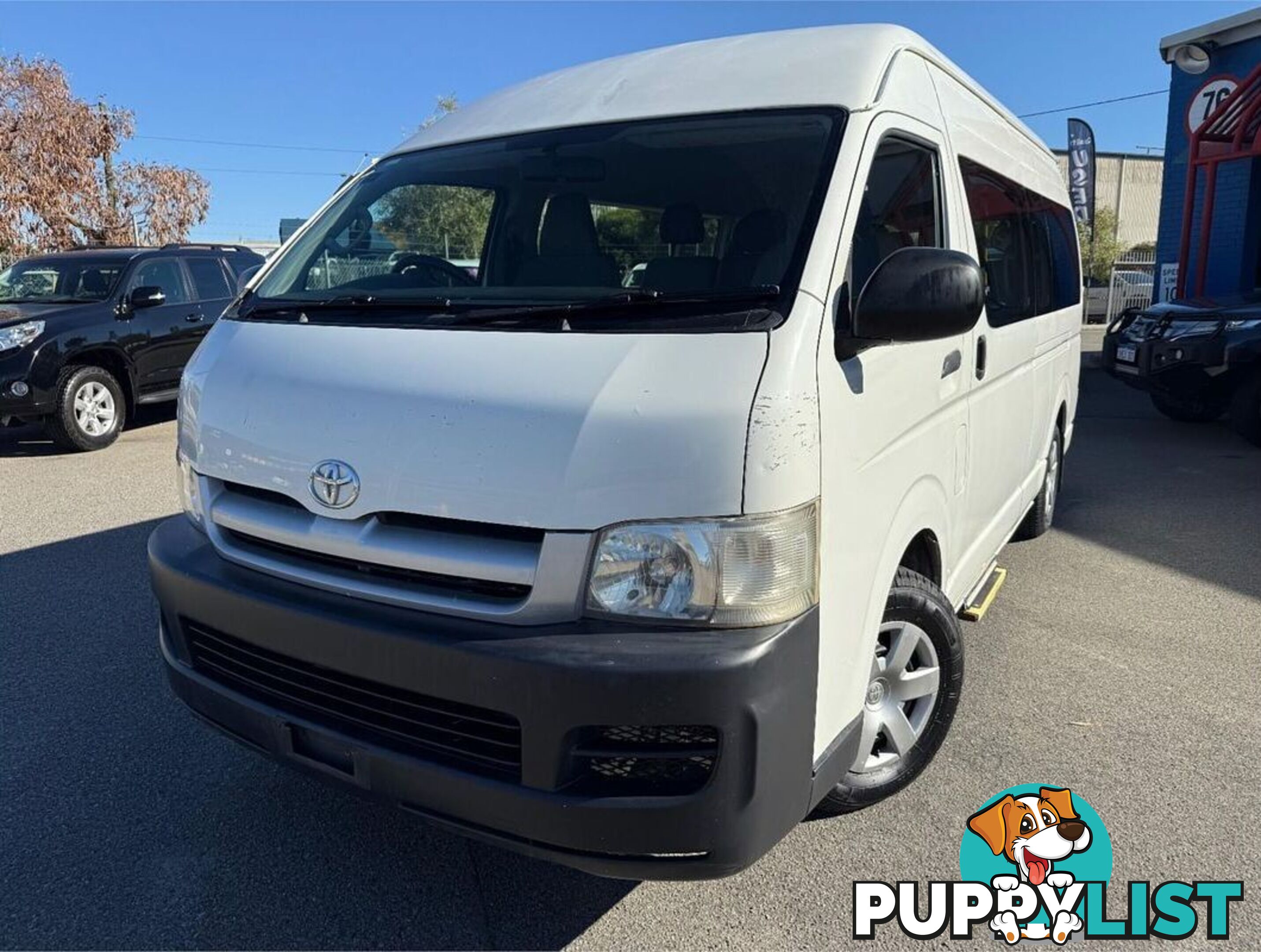 2006 TOYOTA HIACE COMMUTER TRH223R BUS