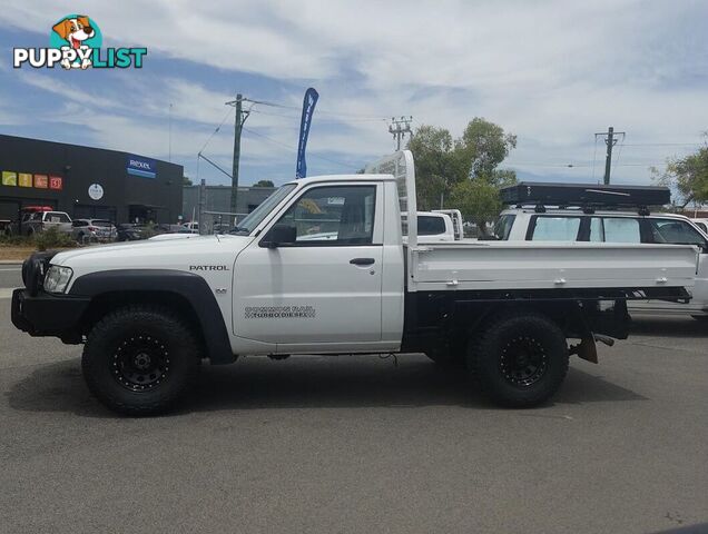 2010 NISSAN PATROL DX GU 6 CAB CHASSIS