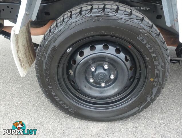 2019 TOYOTA HILUX WORKMATE TGN121R CAB CHASSIS