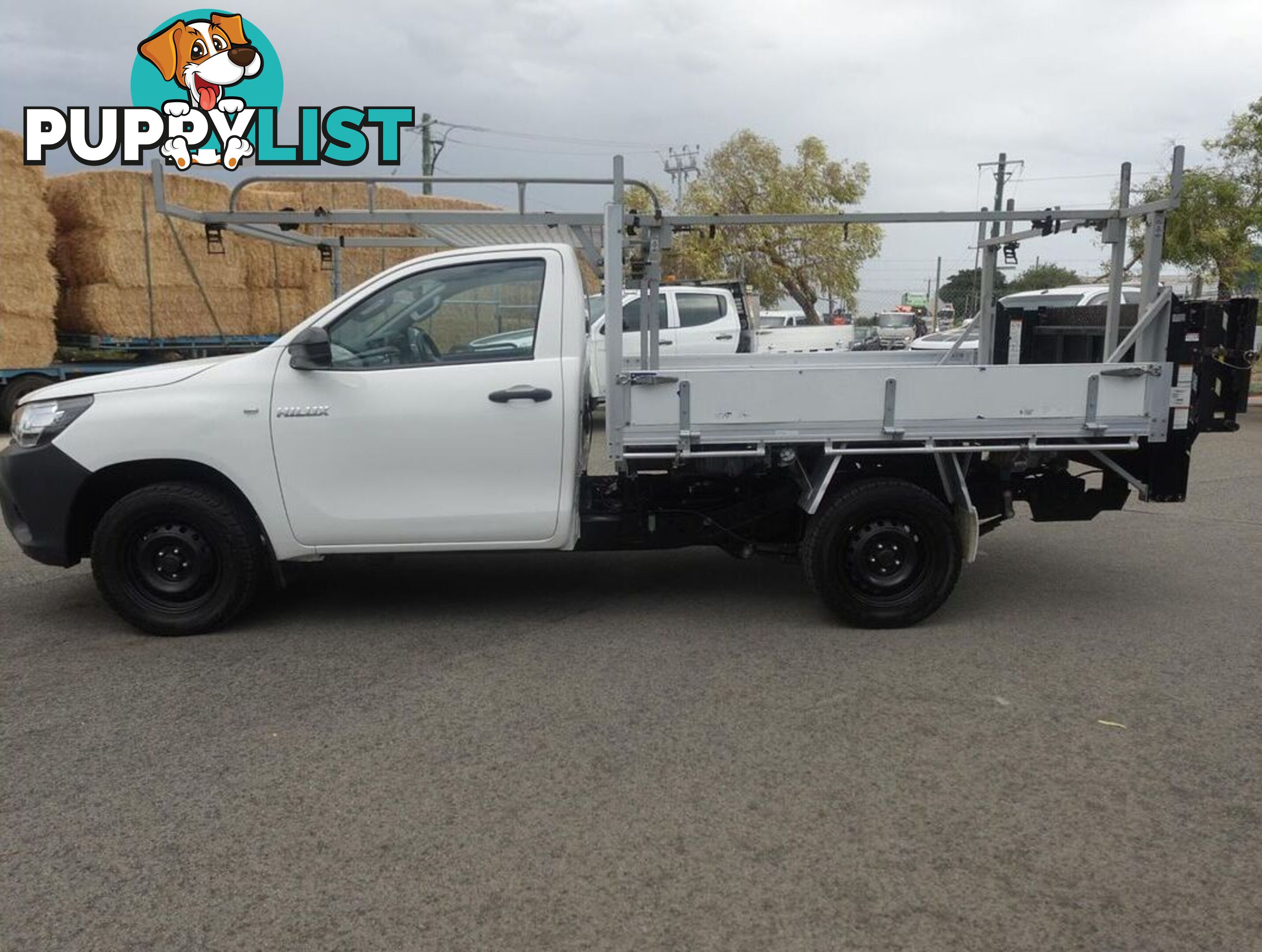 2019 TOYOTA HILUX WORKMATE TGN121R CAB CHASSIS