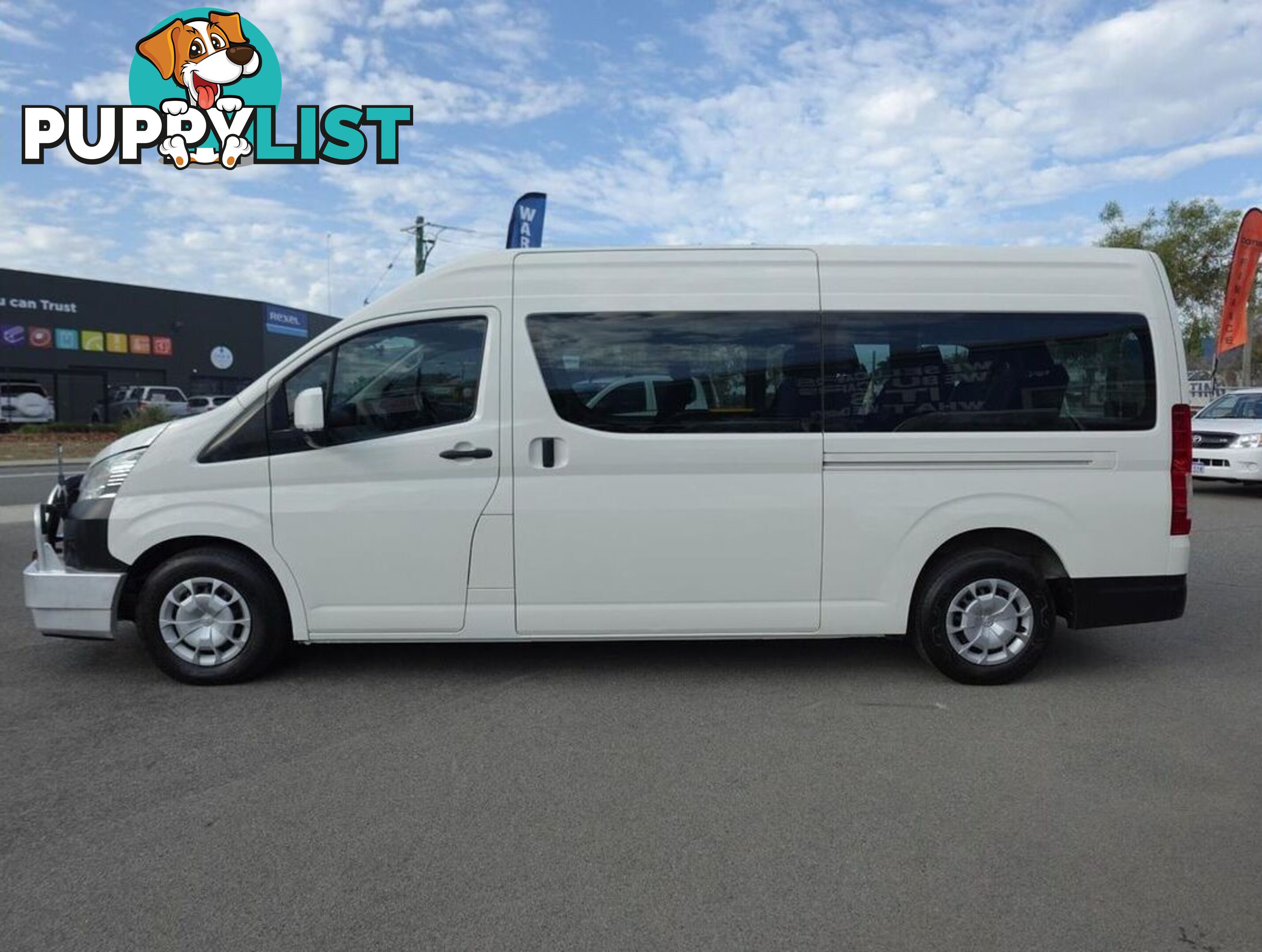 2020 TOYOTA HIACE COMMUTER GDH322R BUS