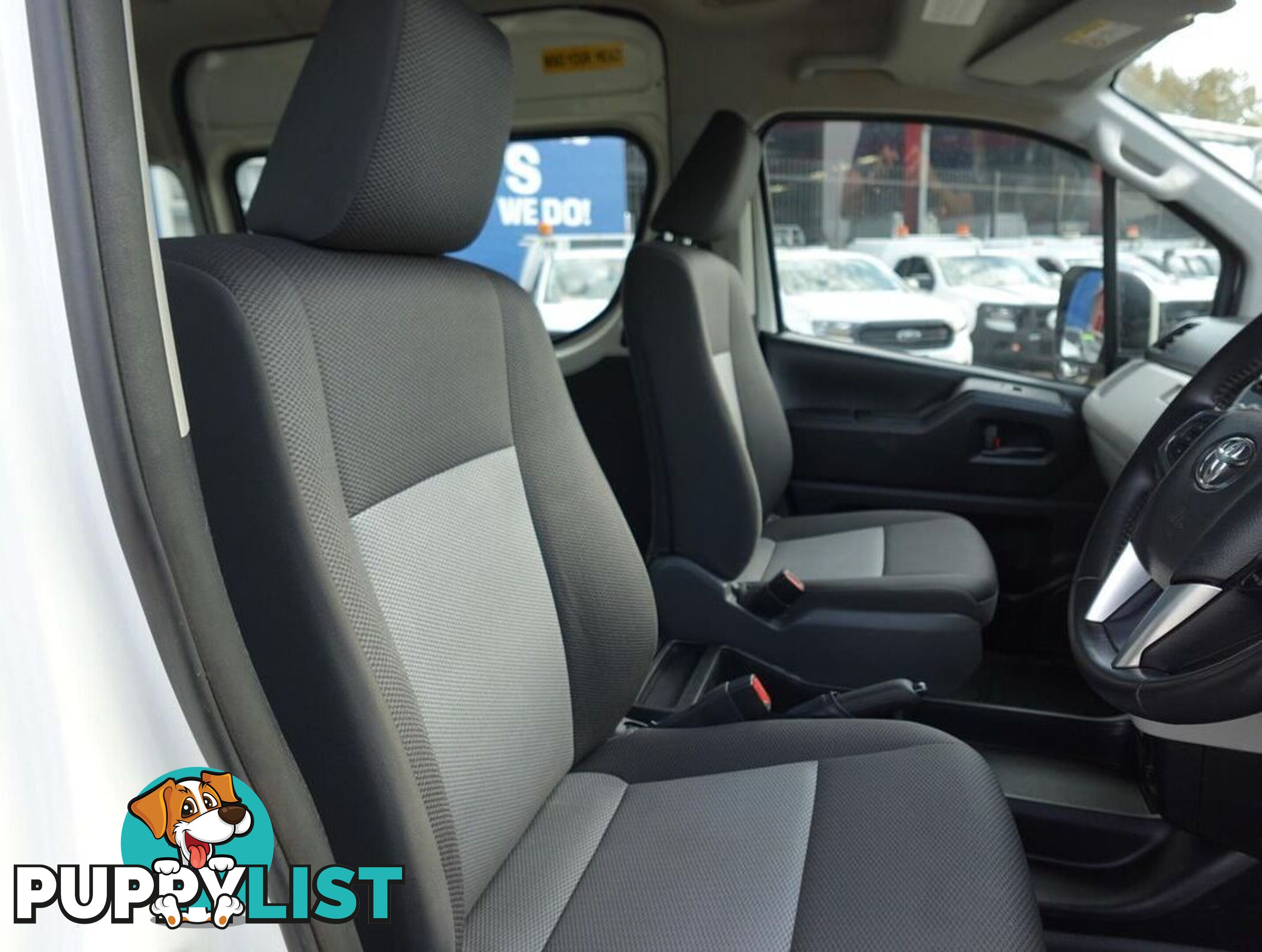 2020 TOYOTA HIACE COMMUTER GDH322R BUS