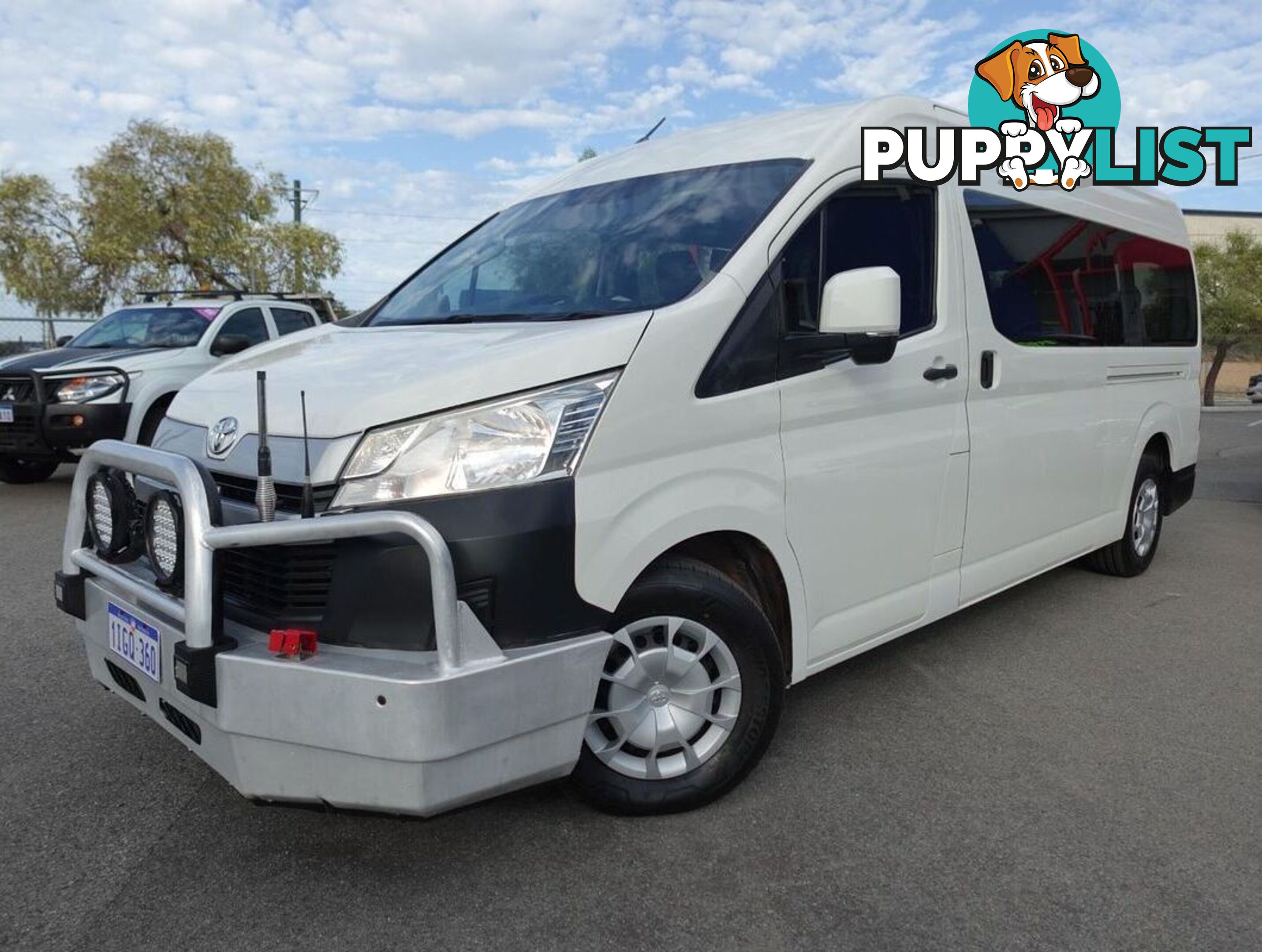 2020 TOYOTA HIACE COMMUTER GDH322R BUS