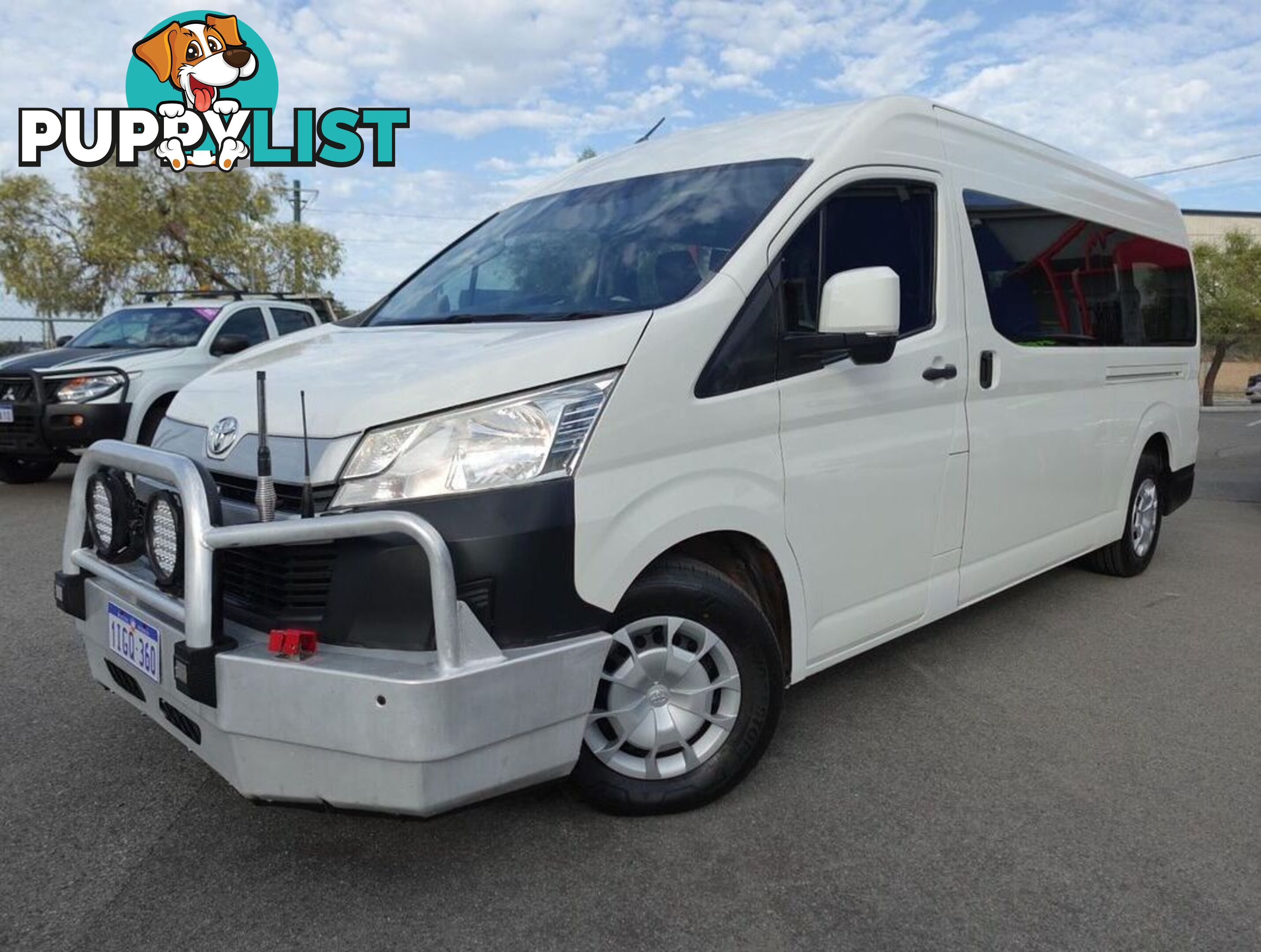 2020 TOYOTA HIACE COMMUTER GDH322R BUS
