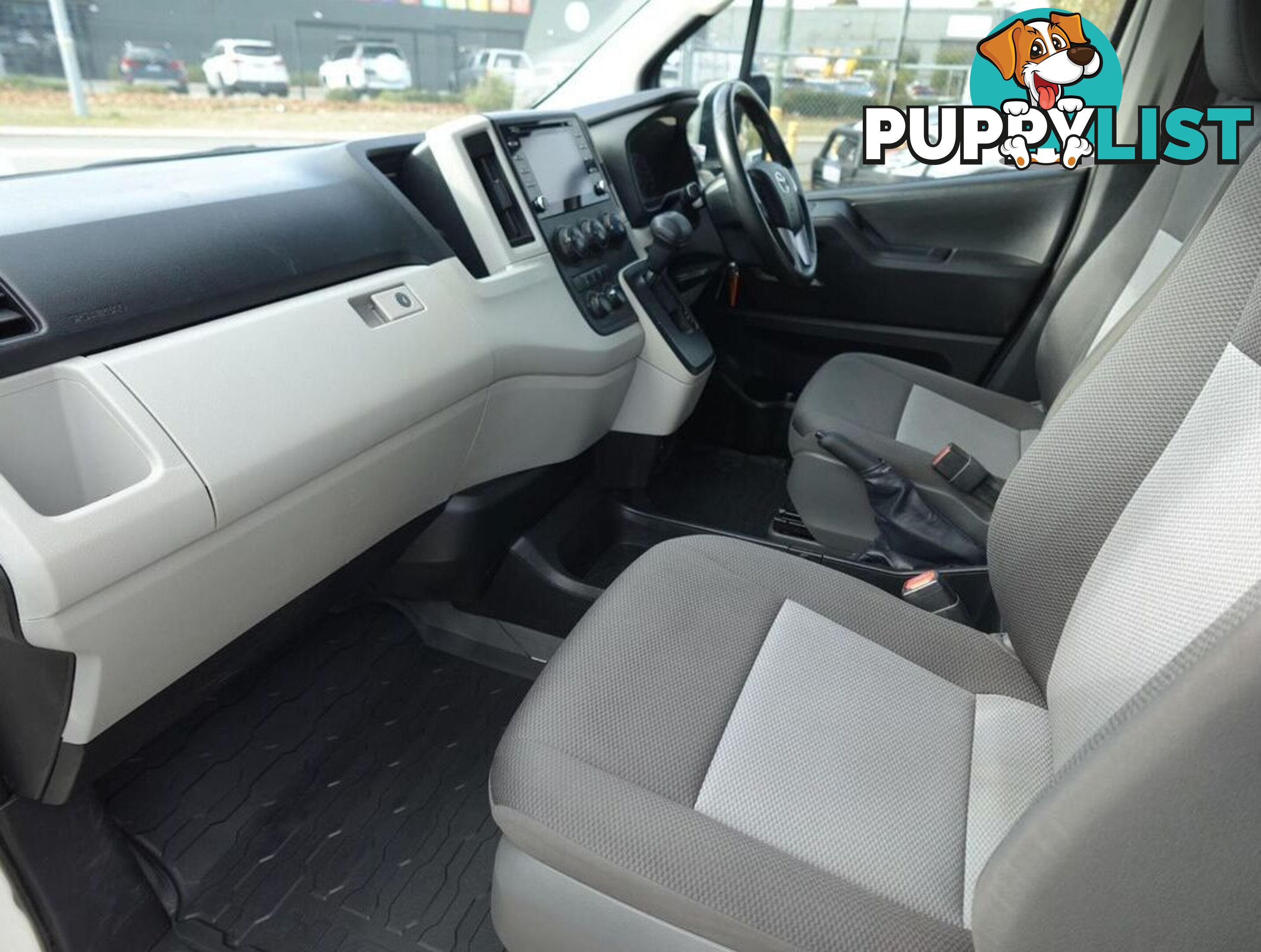 2020 TOYOTA HIACE COMMUTER GDH322R BUS