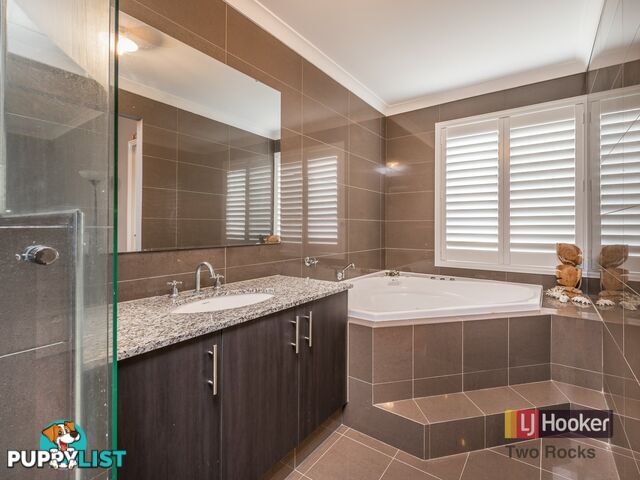 10 Clearview Street YANCHEP WA 6035