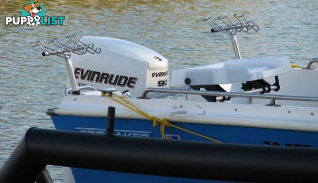 Streaker 5.02 Runabout/Evinrude ETEC Motor/Brooker Tandem Tilt Trailer