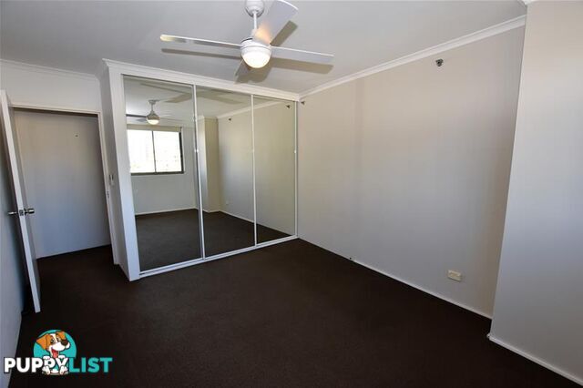 'Meriton' 29-39 Woodroffe Avenue Main Beach QLD 4217