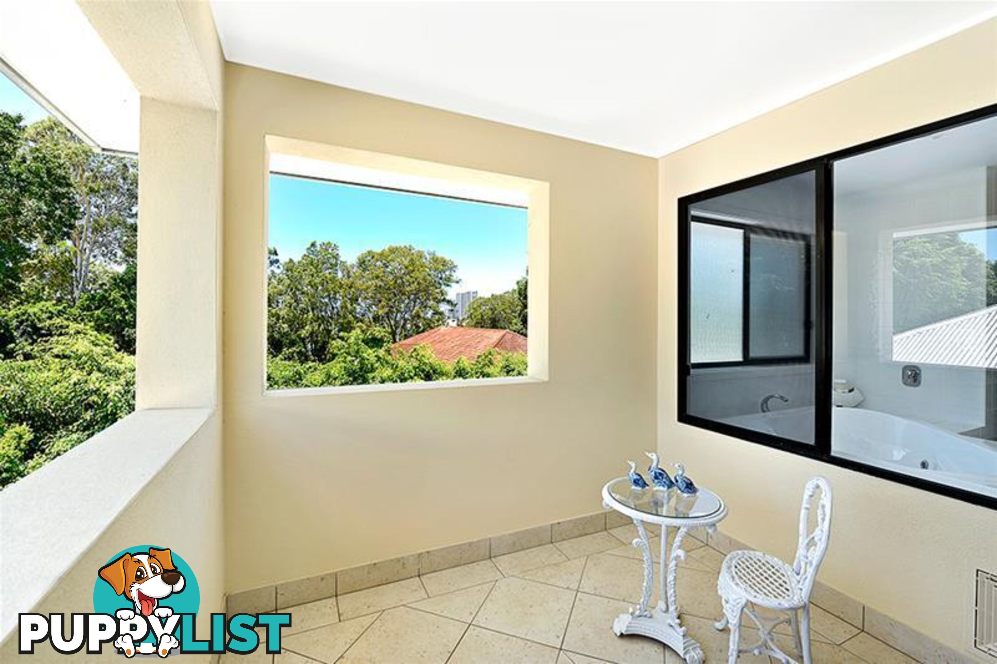 2/9A Greer Terrace Southport QLD 4215