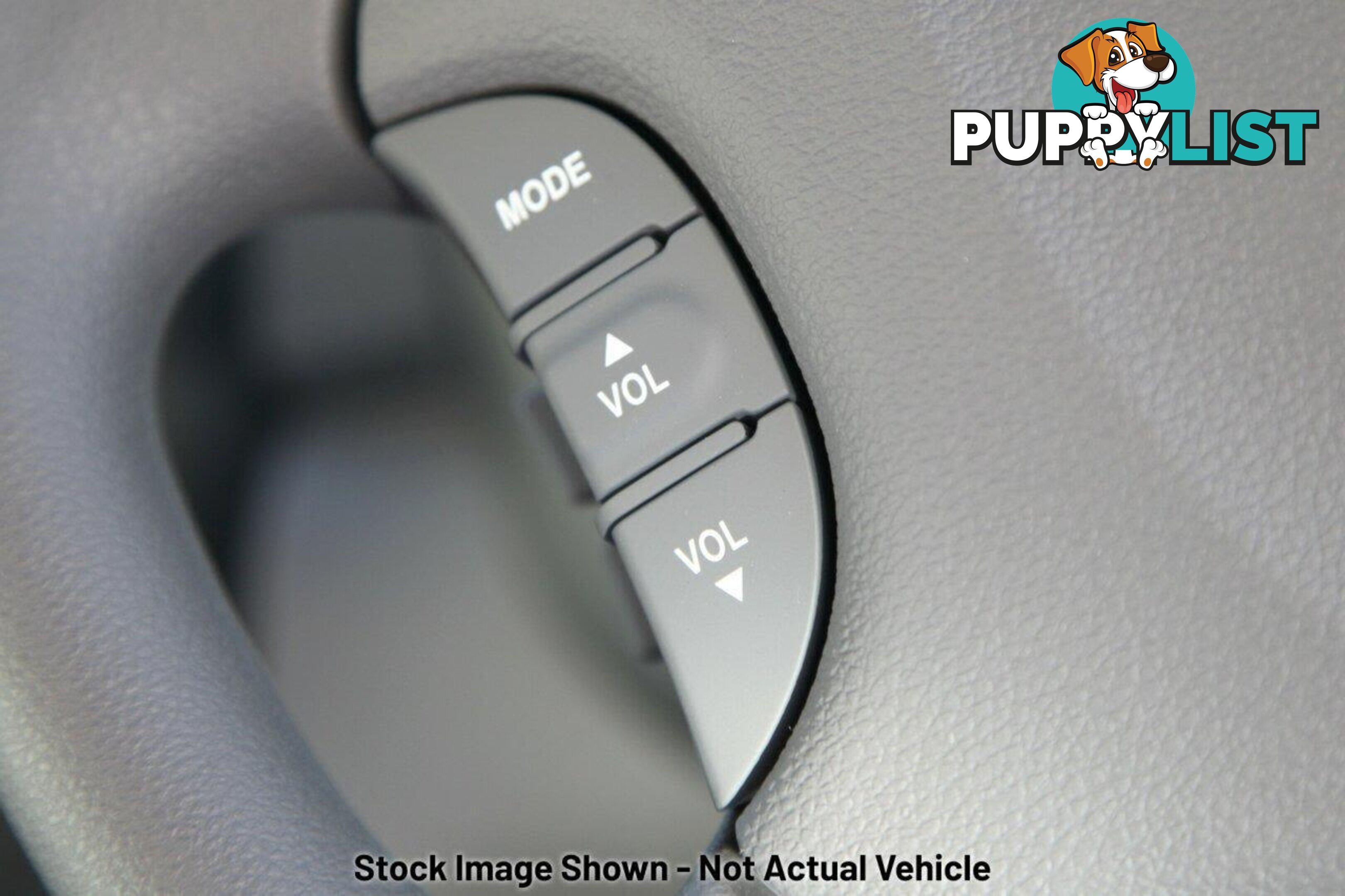 2013 KIA GRAND CARNIVAL S VQ MY13 WAGON, 4 DOORS, 8 SEATS
