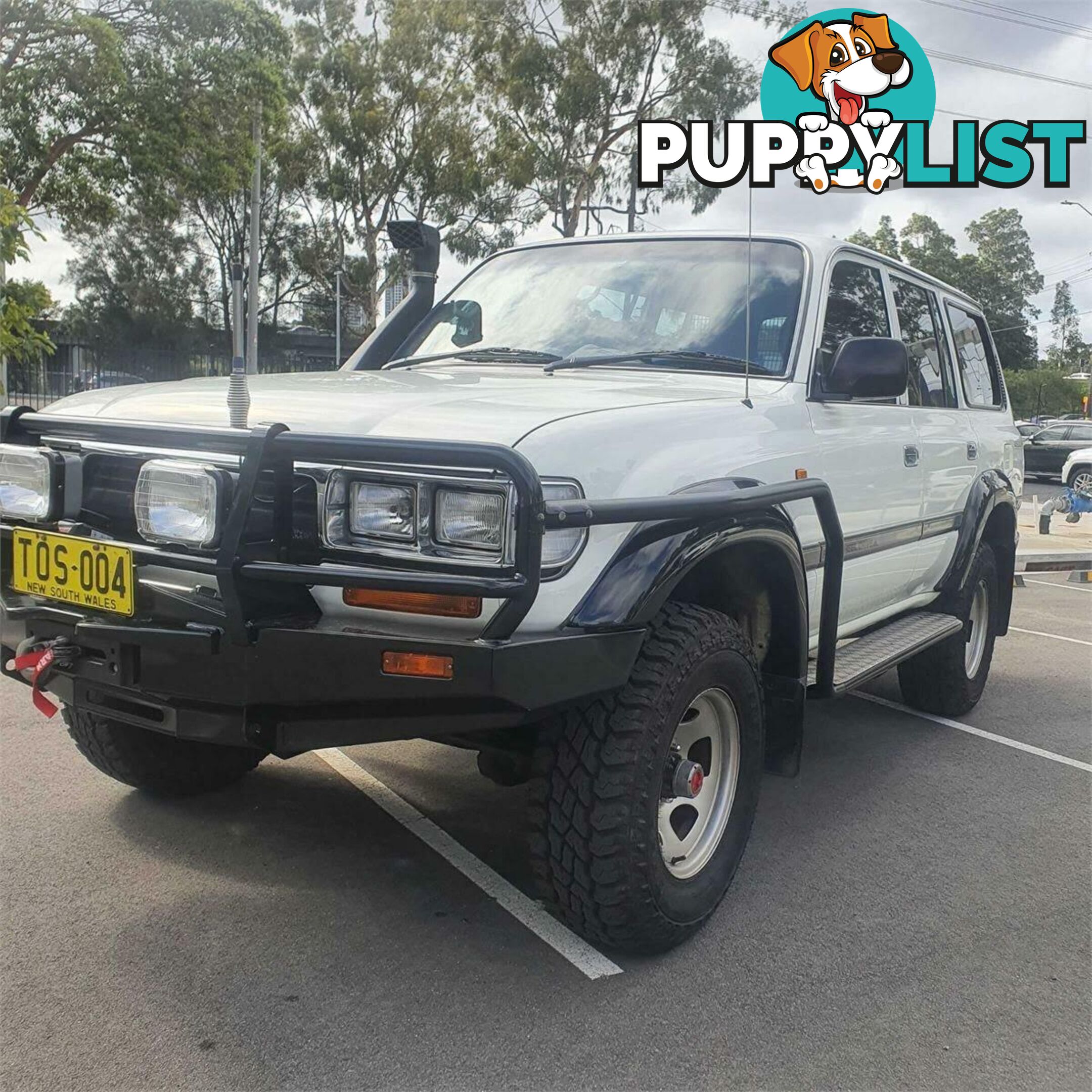 1994 TOYOTA LANDCRUISER GXL (4X4)  SUV, 4 DOORS, 8 SEATS