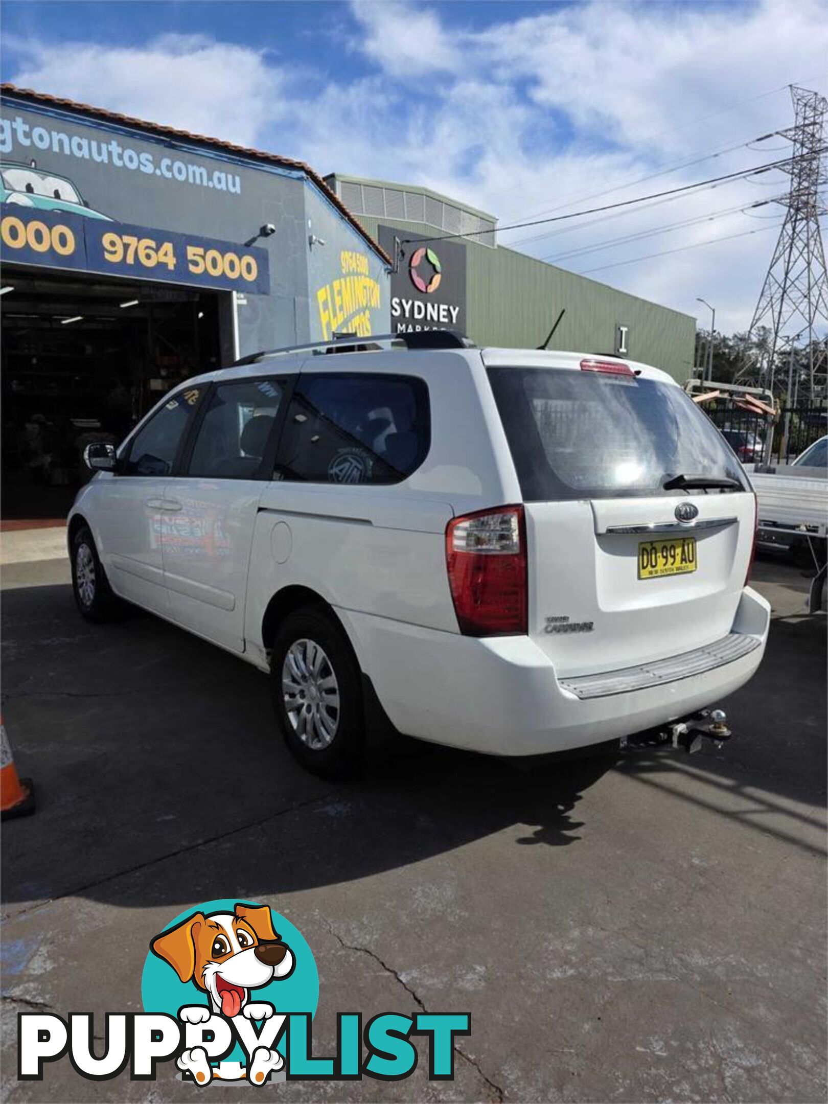 2010 KIA CARNIVAL S VQ MY11 WAGON, 4 DOORS, 8 SEATS