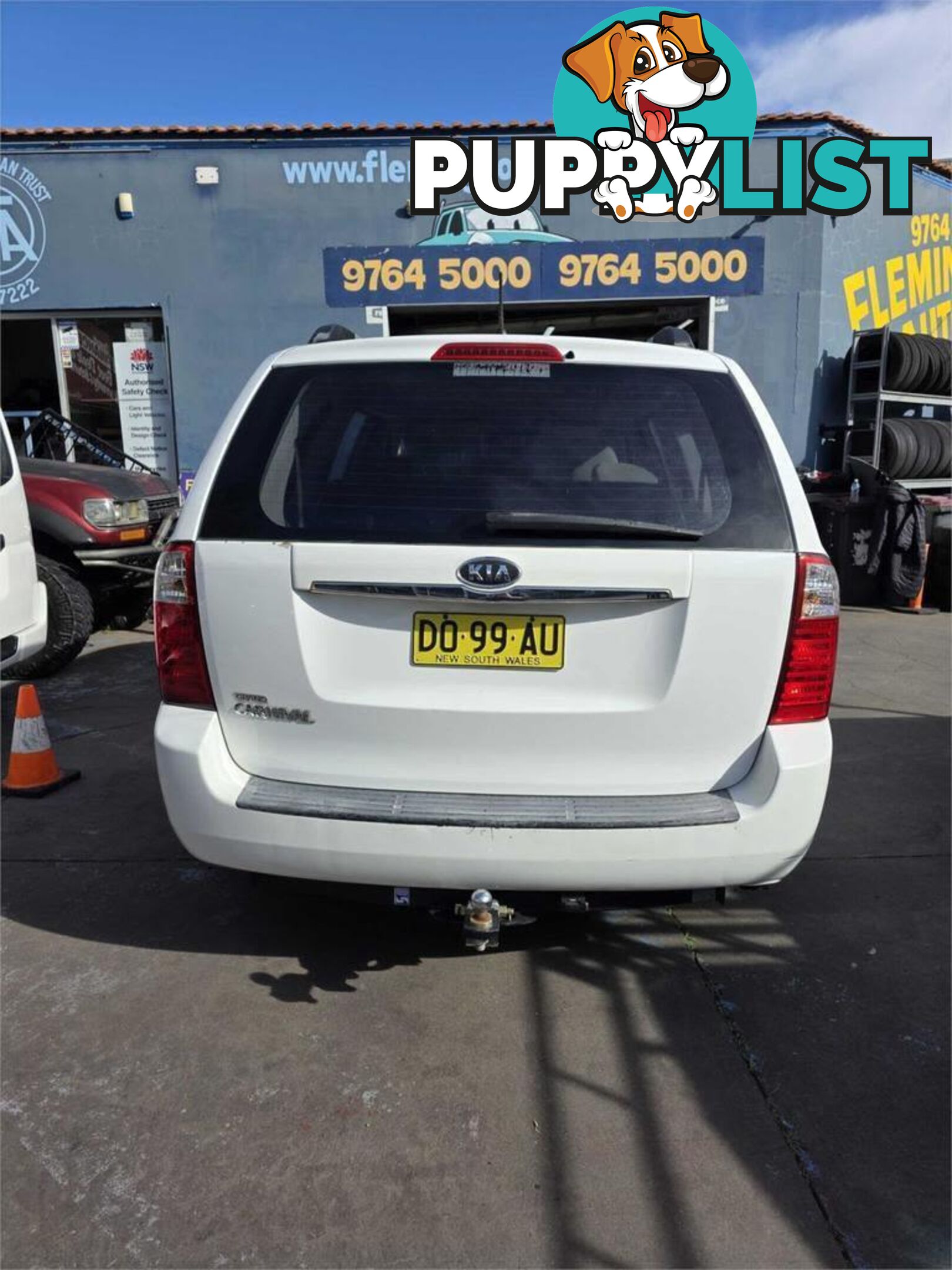 2010 KIA CARNIVAL S VQ MY11 WAGON, 4 DOORS, 8 SEATS