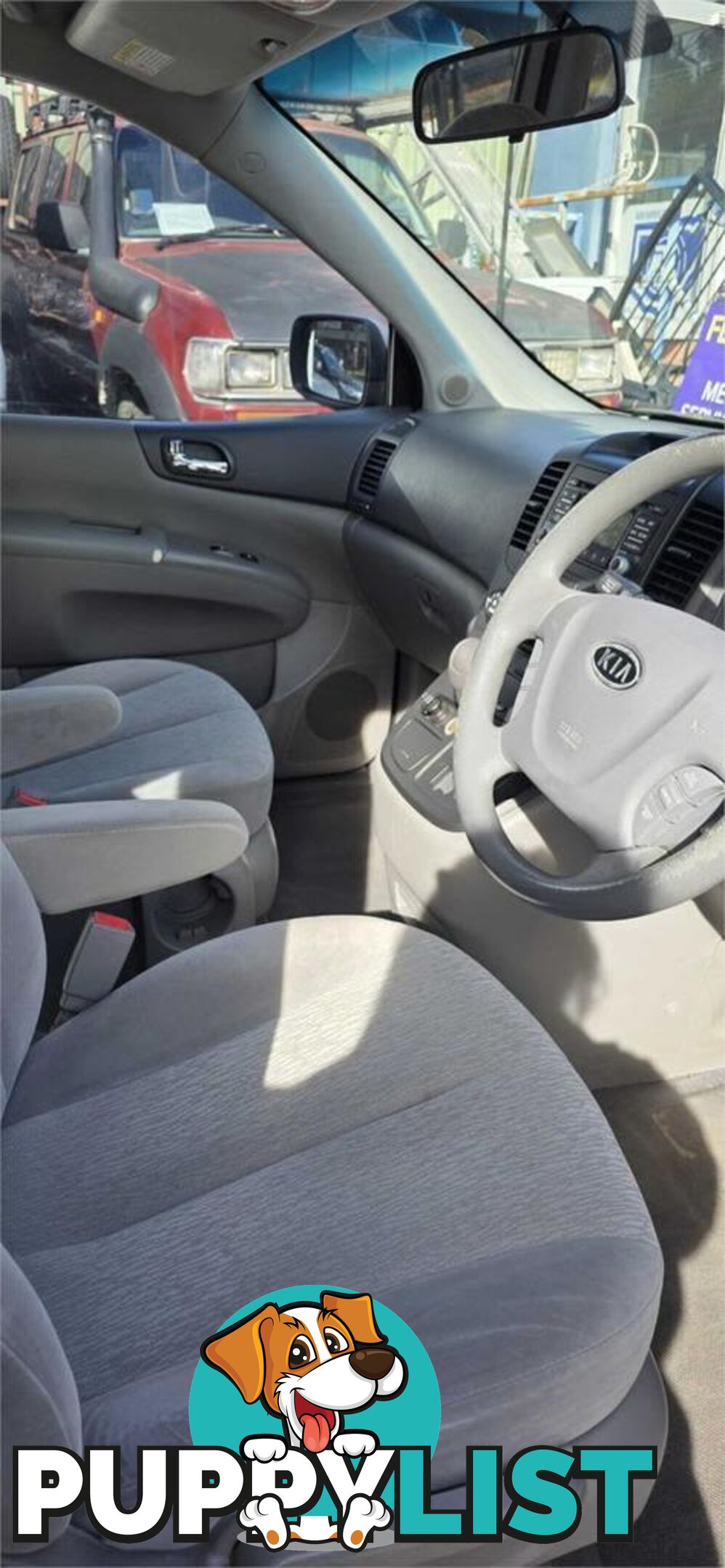 2010 KIA CARNIVAL S VQ MY11 WAGON, 4 DOORS, 8 SEATS