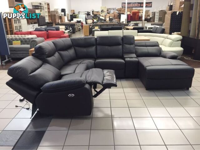 GENIUNE LEATHER - CORNER LOUNGE W/2 RECLINERS