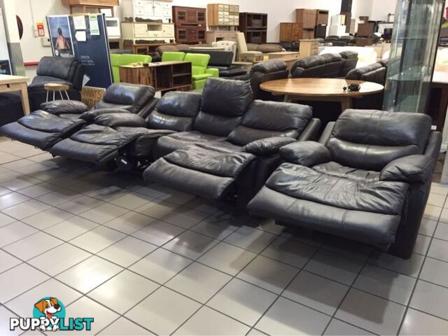 CLEARANCE 100% LEATHER 3 SEATER + 2 ARMCHAIRS ELECTRIC RECLINER