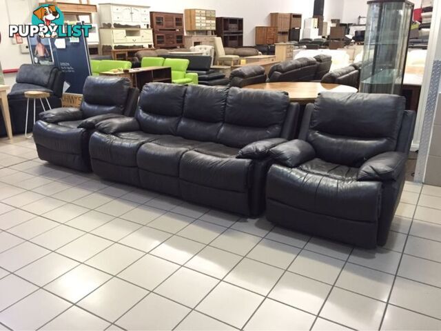 CLEARANCE 100% LEATHER 3 SEATER + 2 ARMCHAIRS ELECTRIC RECLINER