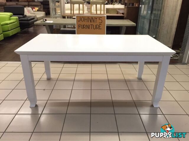 VERONA DINING TABLE (WHITE)