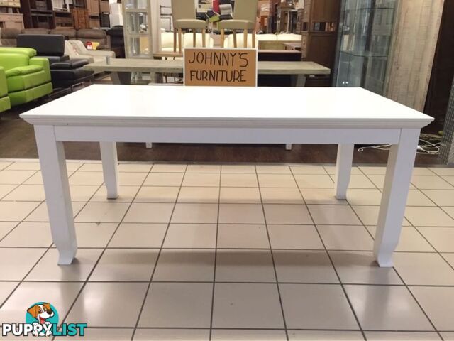 VERONA DINING TABLE (WHITE)