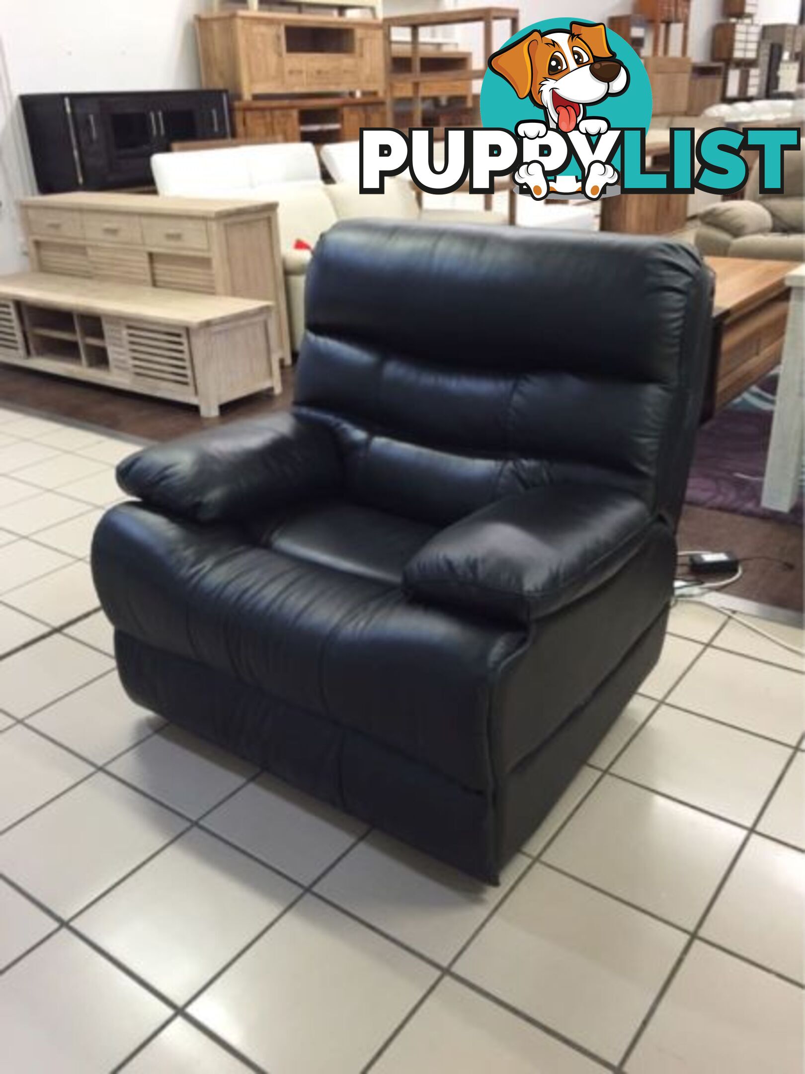 ROCCO LEATHER RECLINER (BLACK)