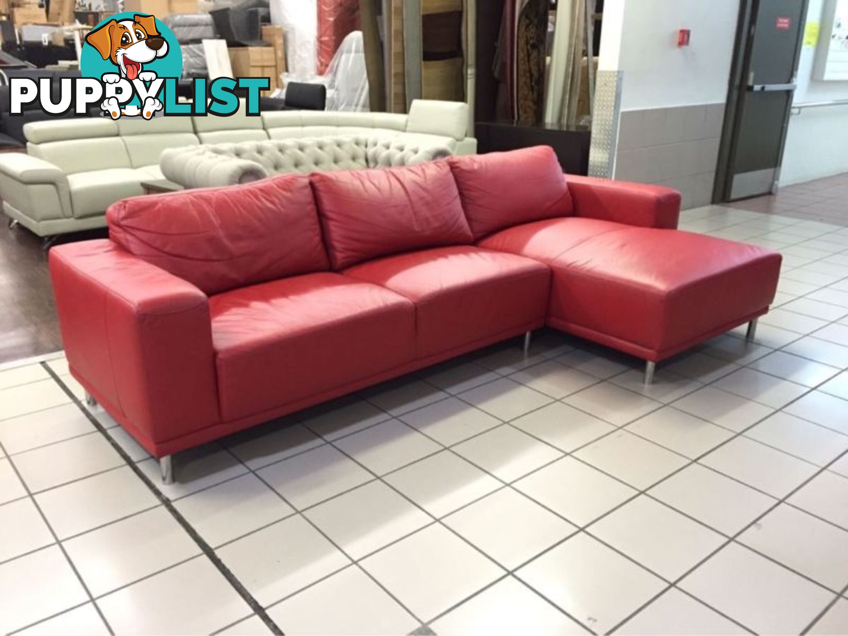 100% LEATHER - 2.5 SEATER + CHAISE (RED)