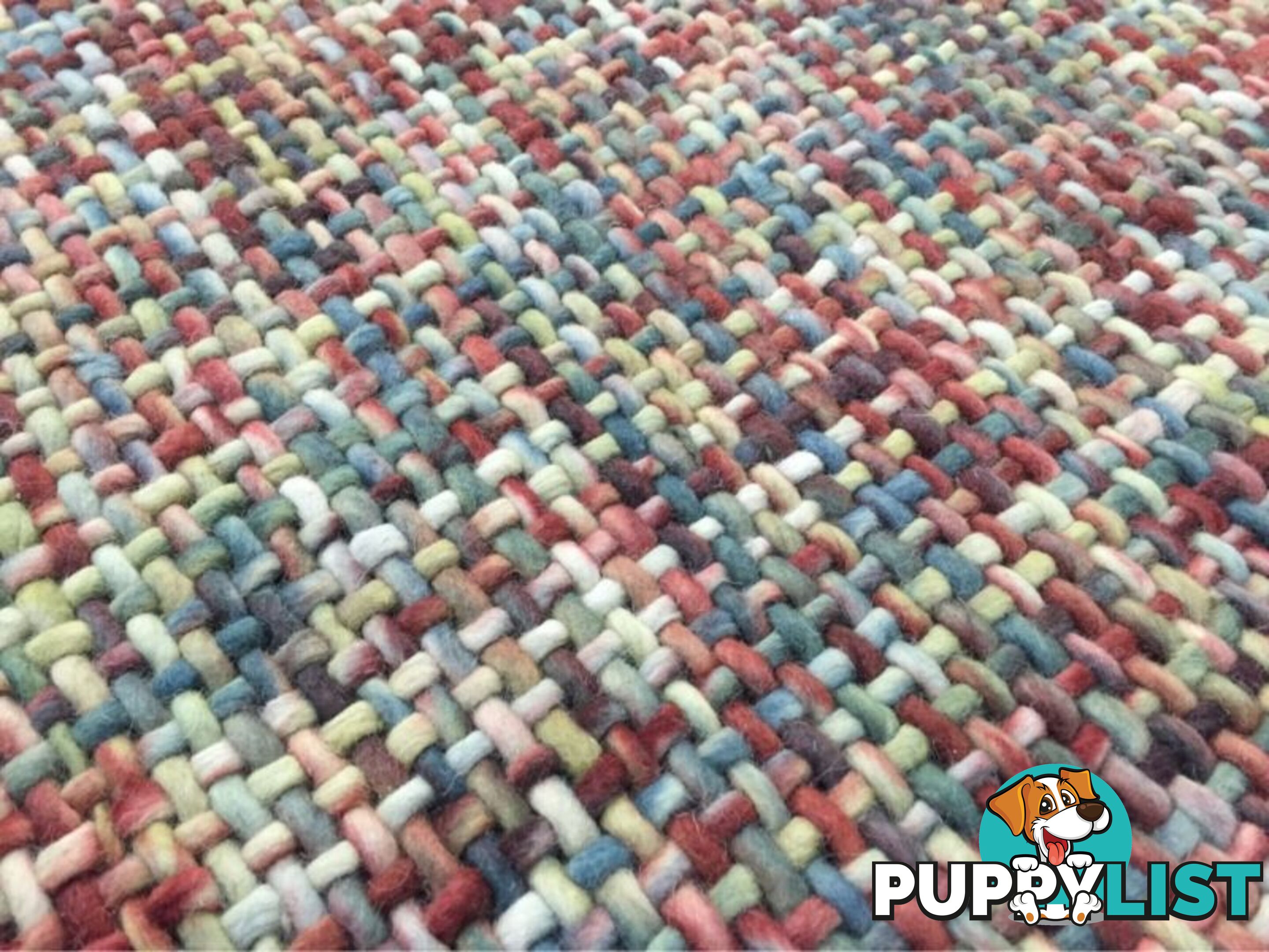 CLEARANCE 100% WOOL RUG 3.5 X 3 METRES