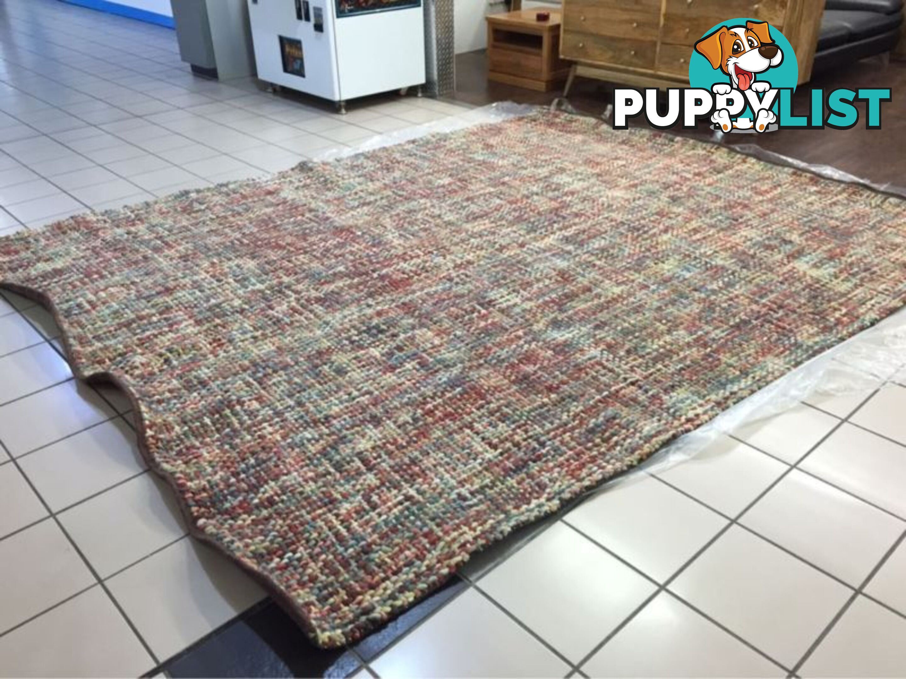 CLEARANCE 100% WOOL RUG 3.5 X 3 METRES