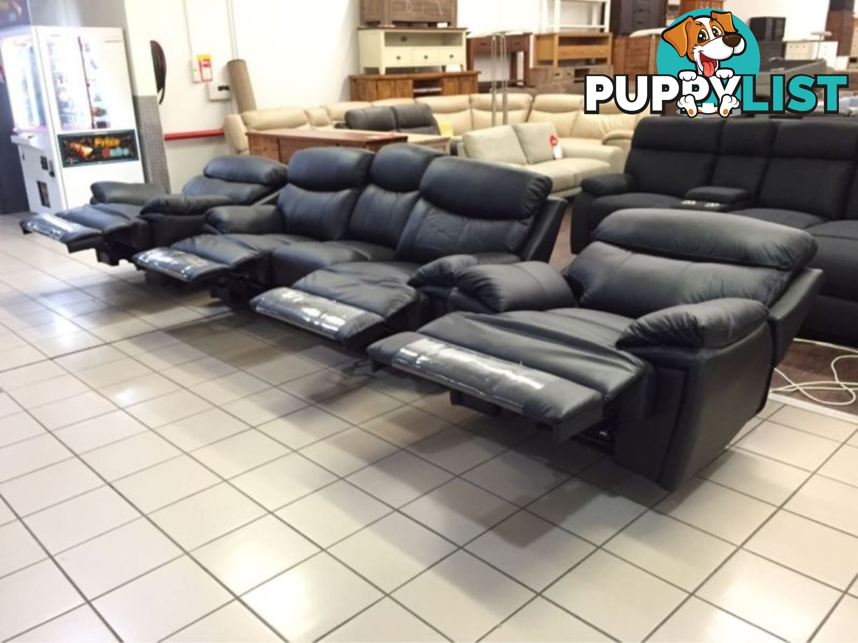 CLEARANCE GENUINE LEATHER 3 SEATER + 2 SINGLE RECLINERS (BLACK)