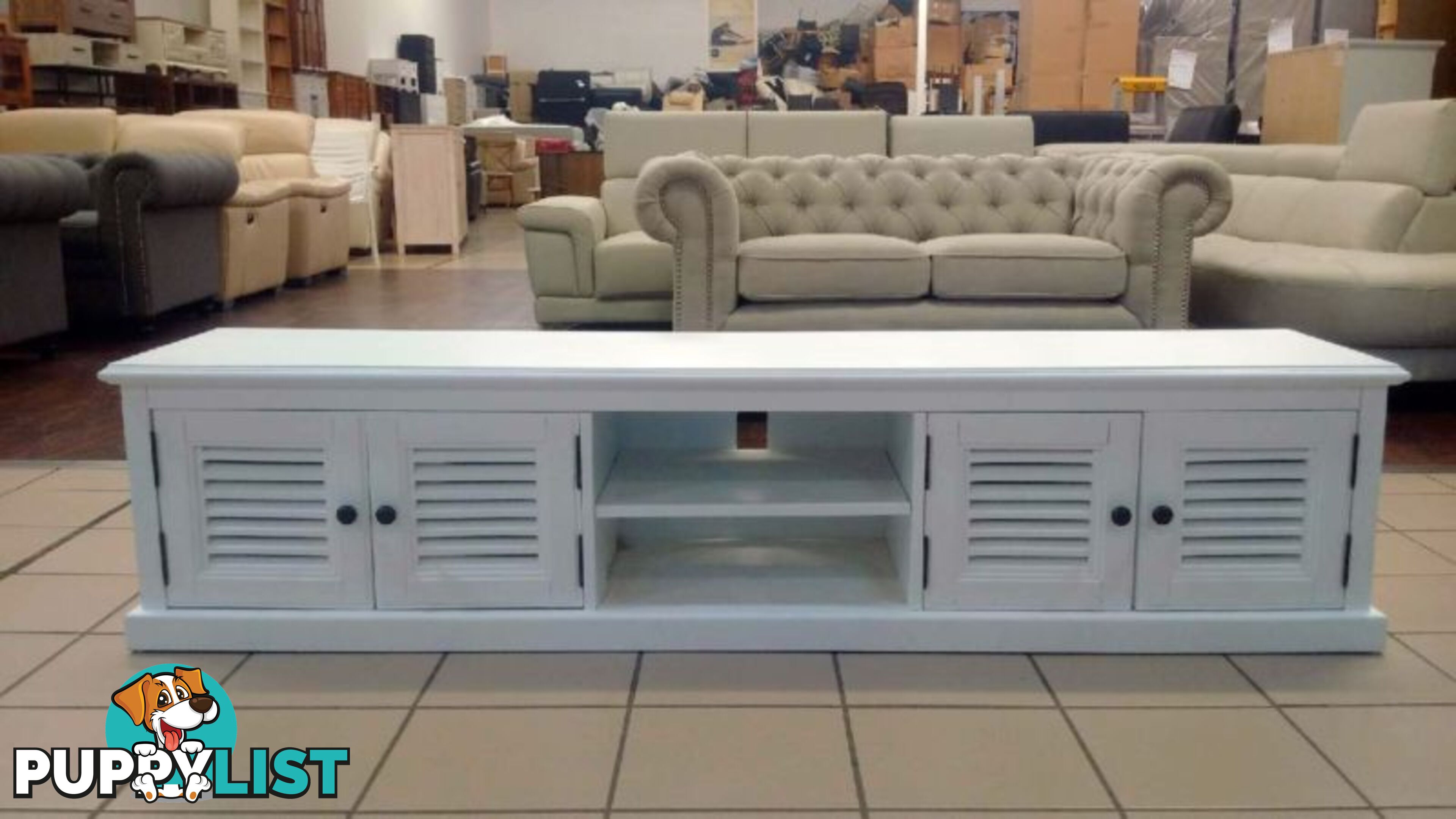 VERONA TV UNIT 4 DRAWER