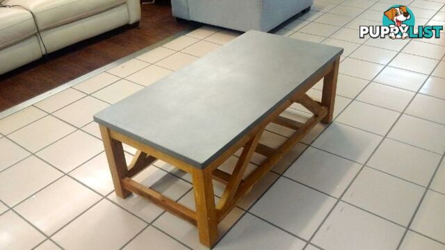 CONCRETE COFFEE TABLE