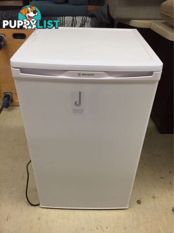 MINI FRIDGES FOR SALE (OVER 50 UNITS IN STOCK)