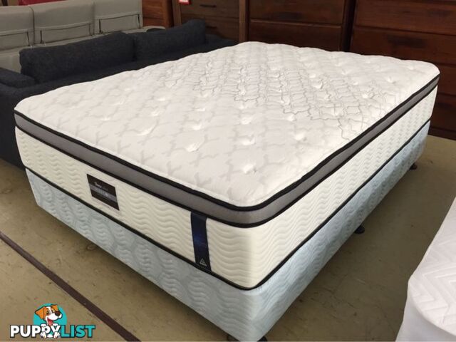 SLEEPMAKER MIRACOIL TOTALITY GEL QUEEN MATTRESS