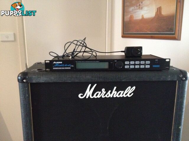 Marshall 2x12 stereo cab