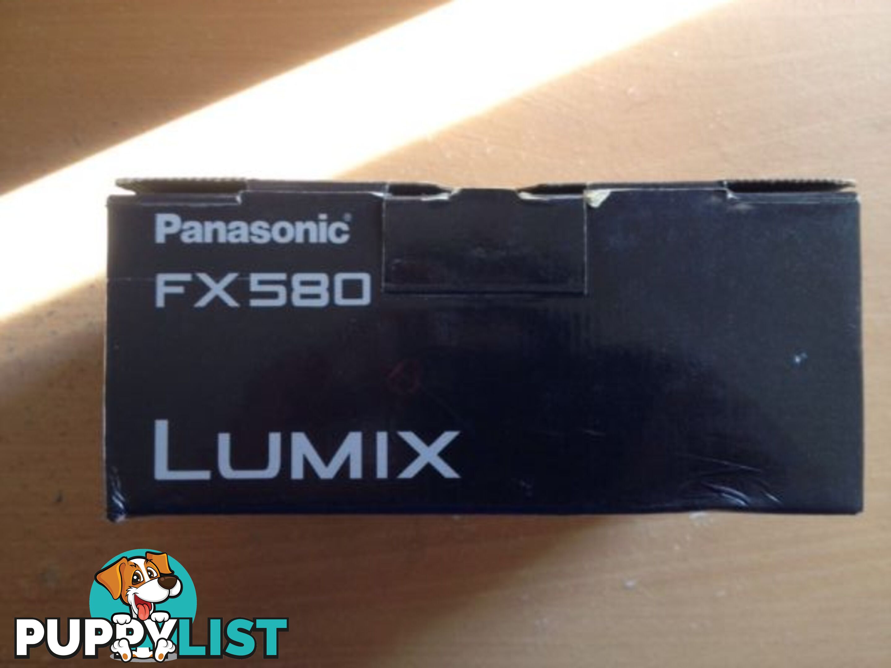 Panasonic FX580 LUMIX camera