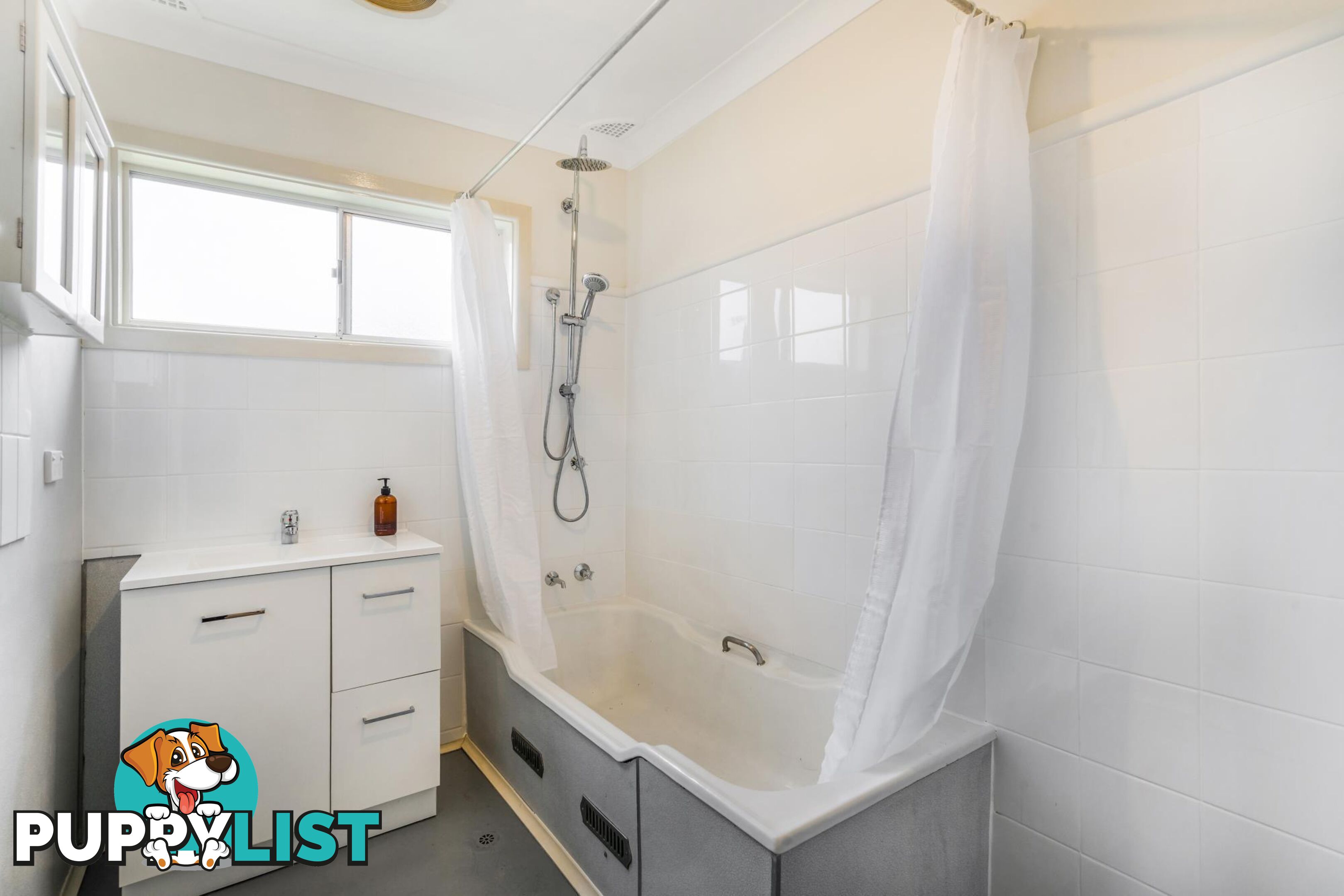 10 Waterloo Place GLENFIELD NSW 2167