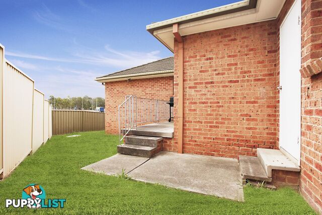 11 Derwent Place BOSSLEY PARK NSW 2176