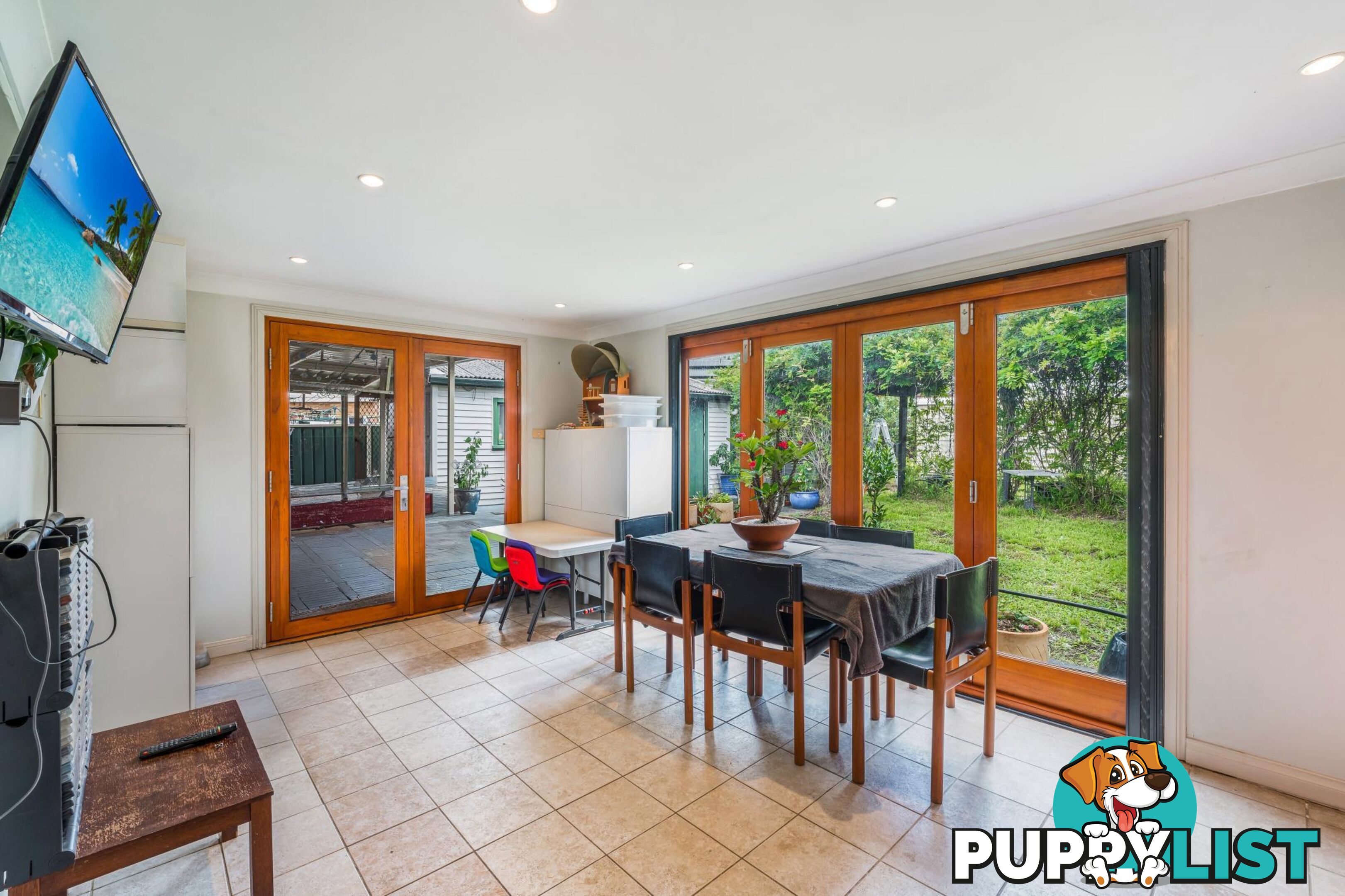 209 Graham Avenue LURNEA NSW 2170